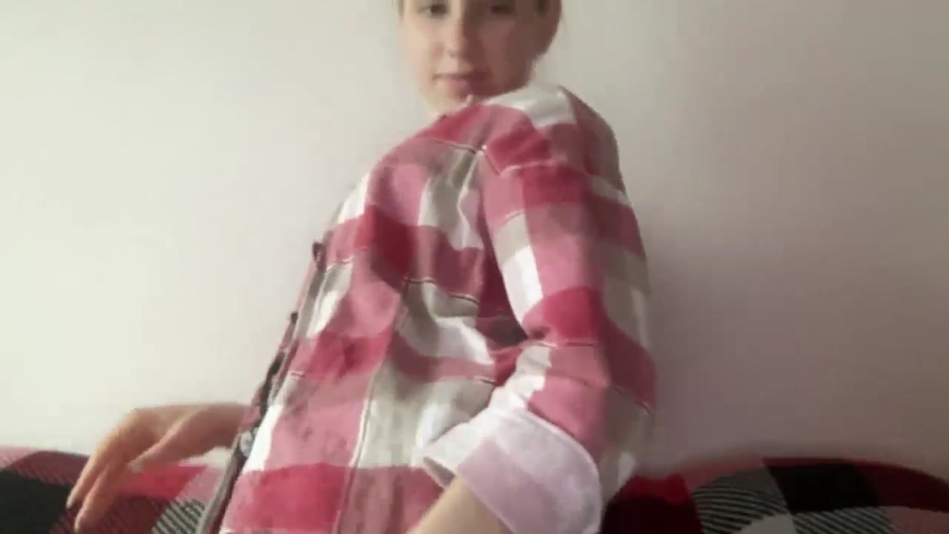 Gallery image thumbnail from Just_I's myfreecams stream on, 06/09/2024, 16:18 image 6 of 20