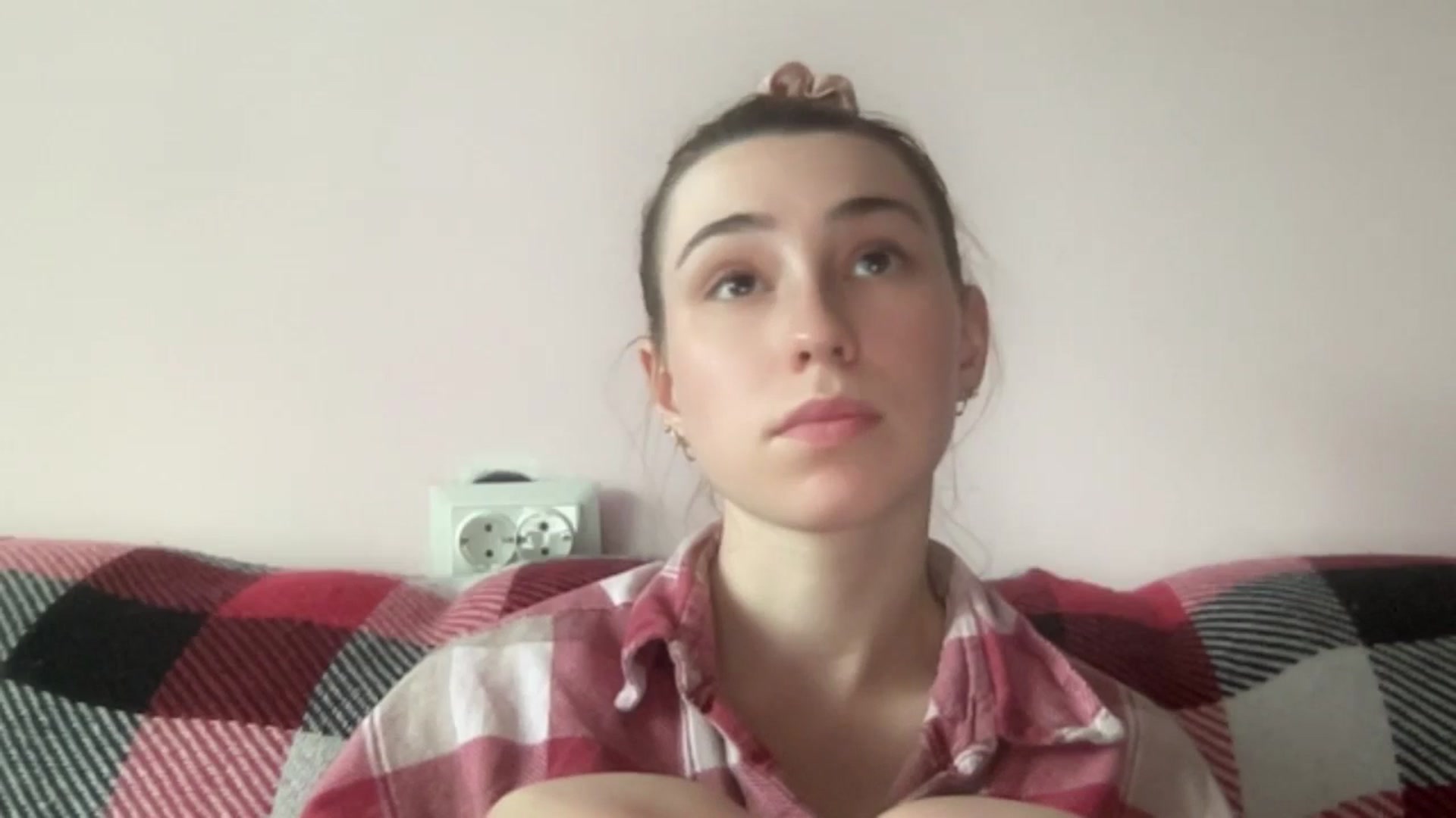 Gallery image thumbnail from Just_I's myfreecams stream on, 06/09/2024, 16:18 image 19 of 20