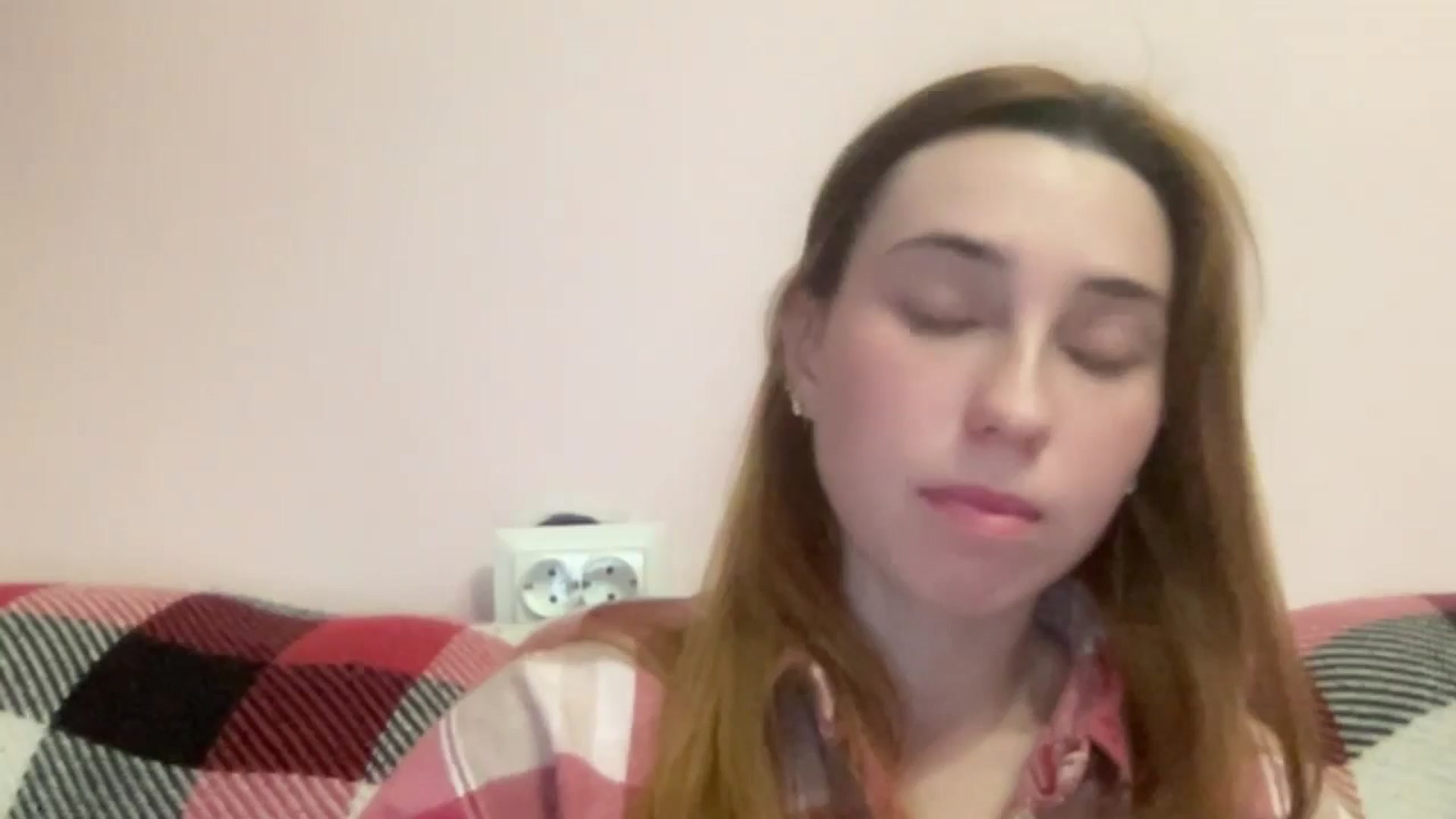 Gallery image thumbnail from Just_I's myfreecams stream on, 06/09/2024, 19:19 image 14 of 20