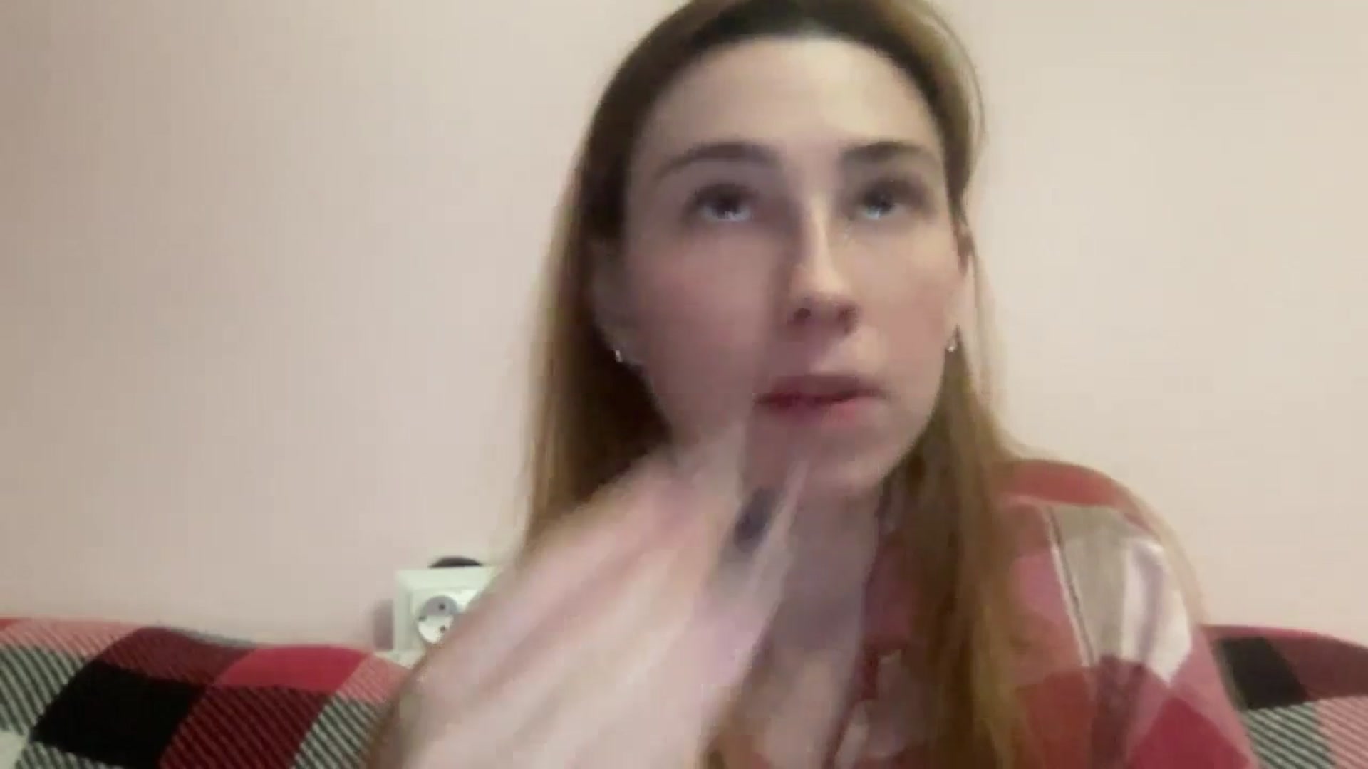 Gallery image thumbnail from Just_I's myfreecams stream on, 06/09/2024, 19:19 image 10 of 20