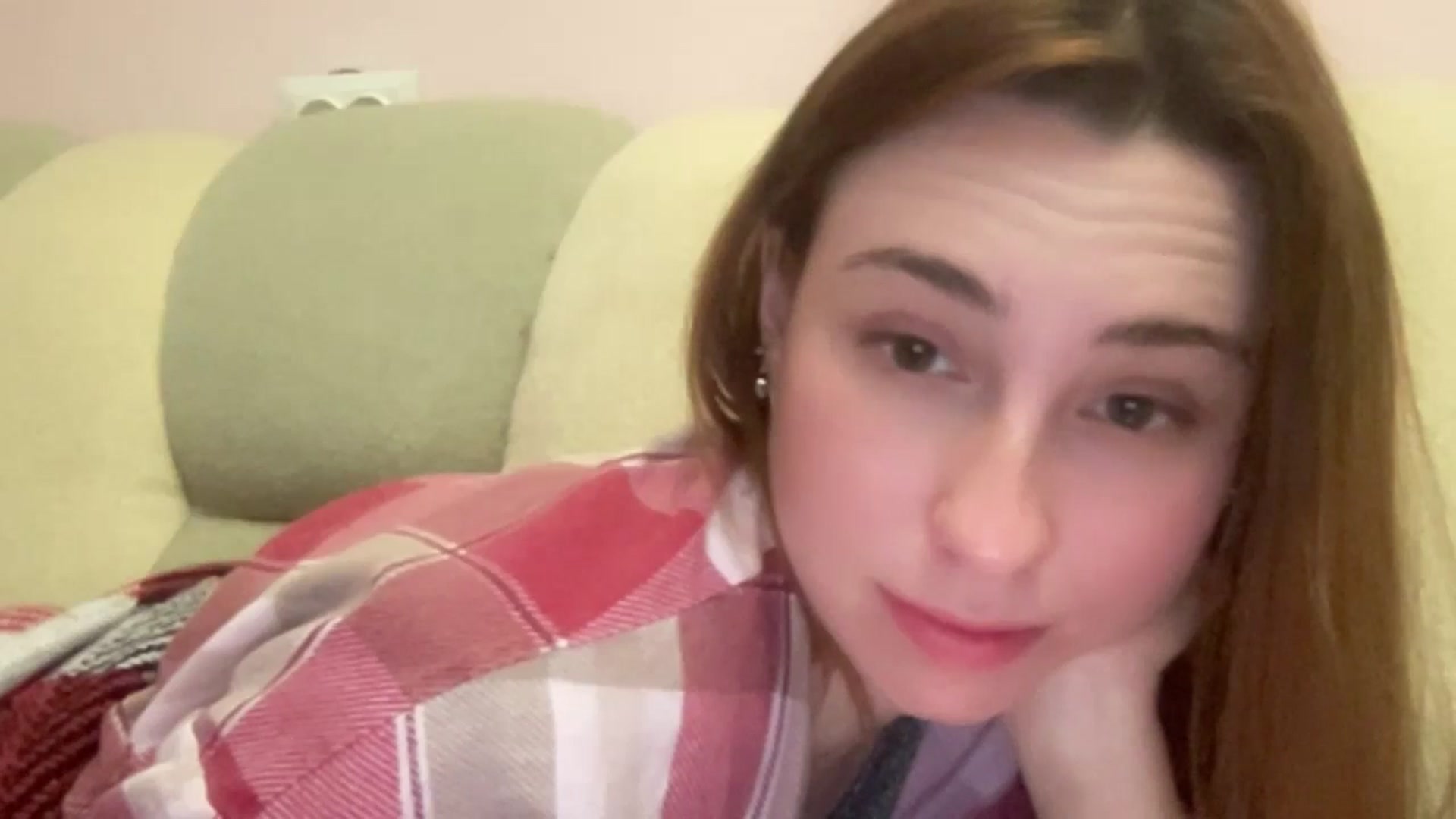 Gallery image thumbnail from Just_I's myfreecams stream on, 06/09/2024, 23:01 image 8 of 20
