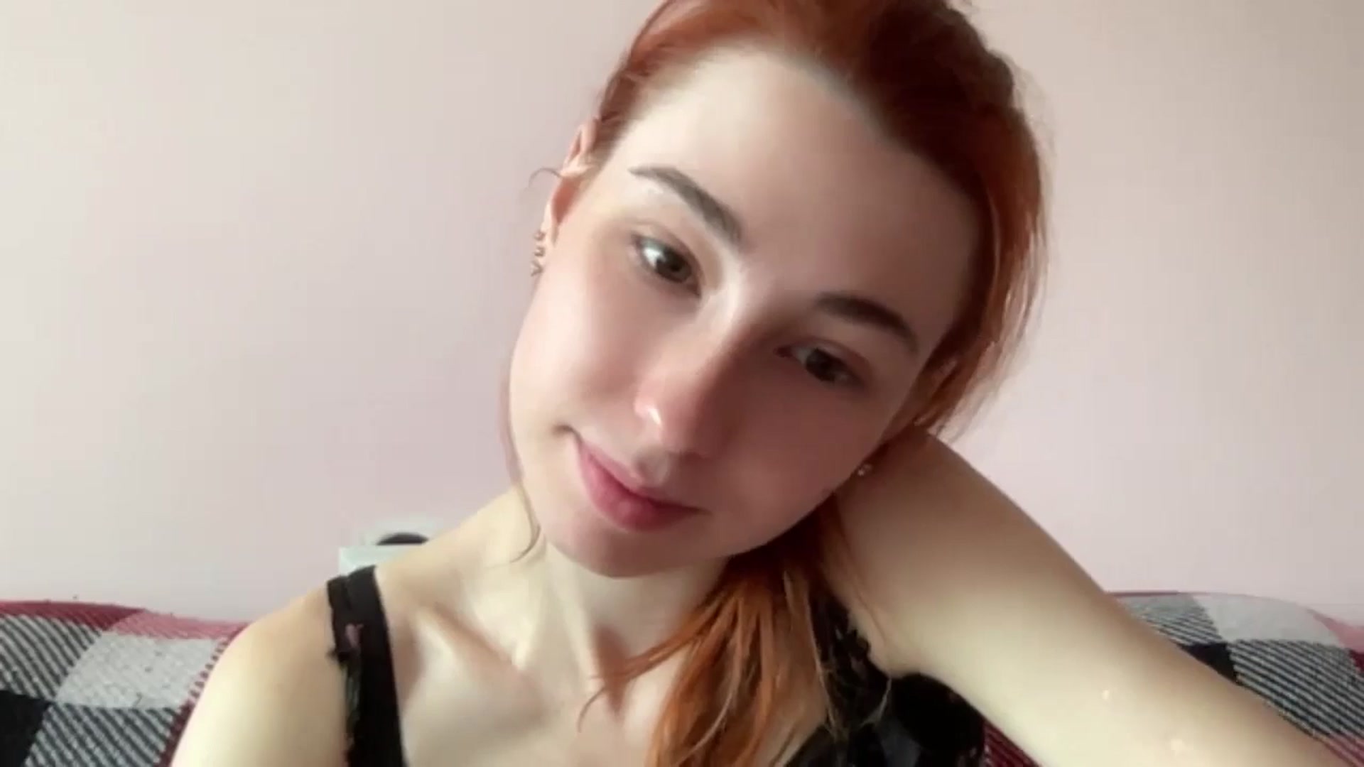 Gallery image thumbnail from Just_I's myfreecams stream on, 06/19/2024, 11:17 image 8 of 20