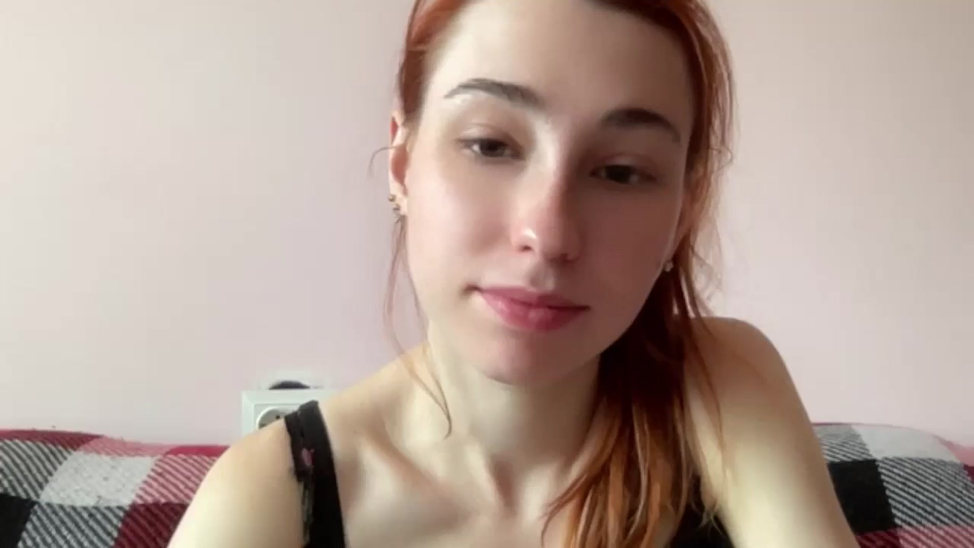 Gallery image thumbnail from Just_I's myfreecams stream on, 06/19/2024, 11:17 image 10 of 20