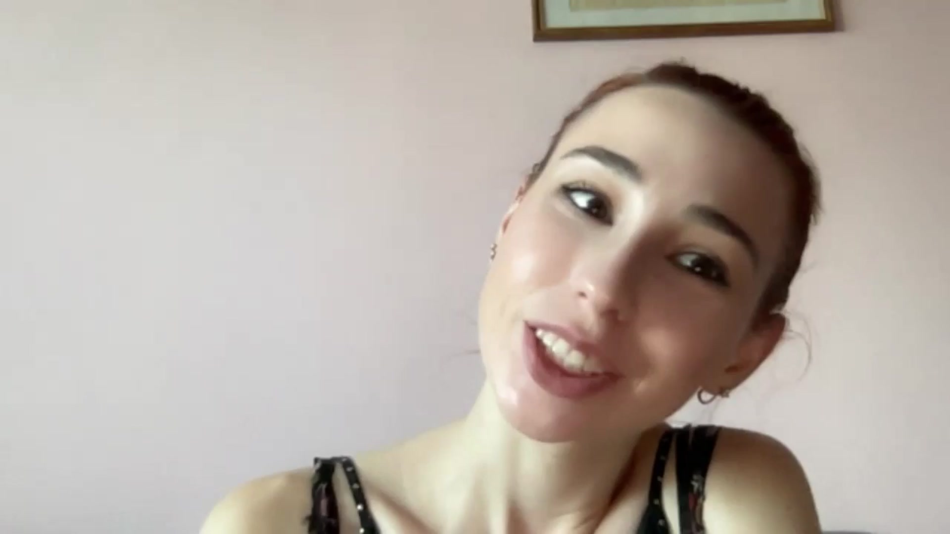 Gallery image thumbnail from Just_I's myfreecams stream on, 06/26/2024, 15:23 image 1 of 20