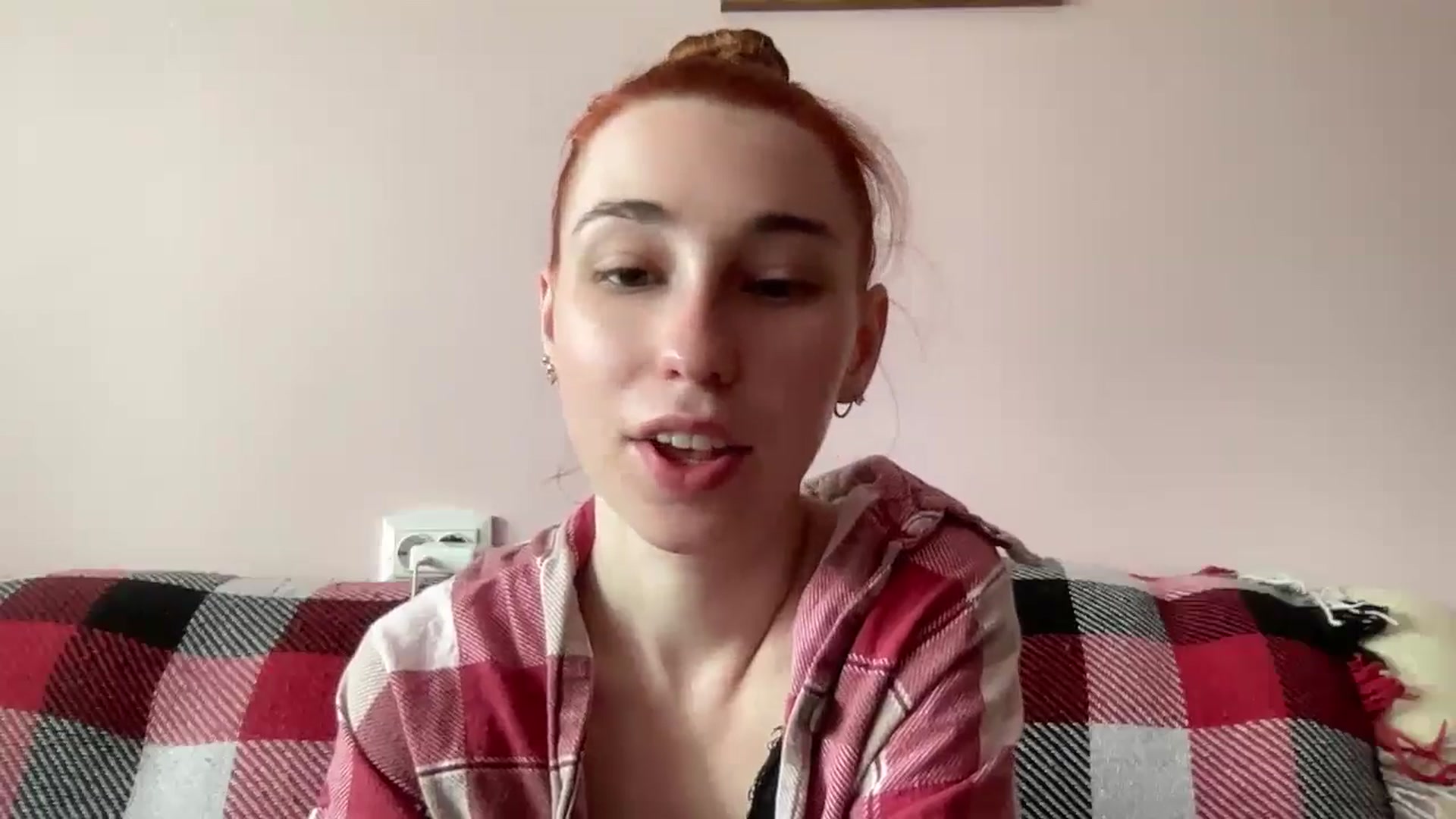 Gallery image thumbnail from Just_I's myfreecams stream on, 07/18/2024, 11:24 image 20 of 20