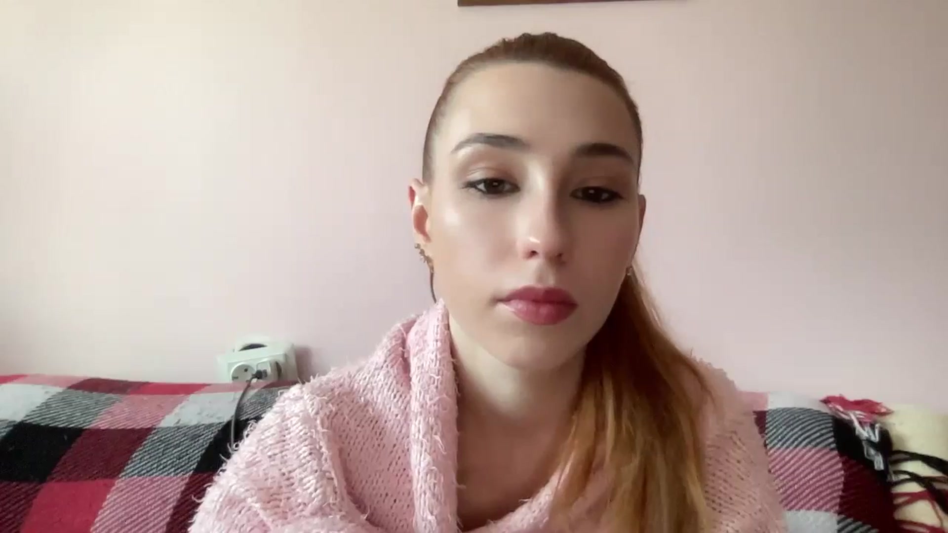 Gallery image thumbnail from Just_I's myfreecams stream on, 09/09/2024, 13:36 image 14 of 20