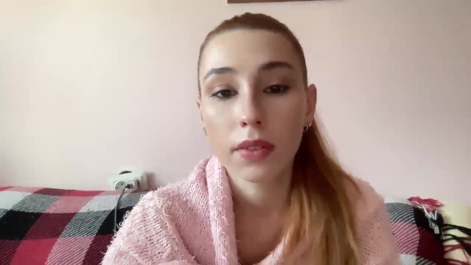 Gallery image thumbnail from Just_I's myfreecams stream on, 09/09/2024, 13:36 image 15 of 20