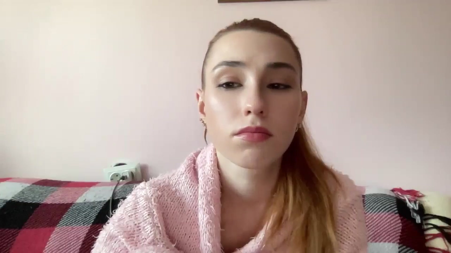 Gallery image thumbnail from Just_I's myfreecams stream on, 09/09/2024, 13:36 image 16 of 20