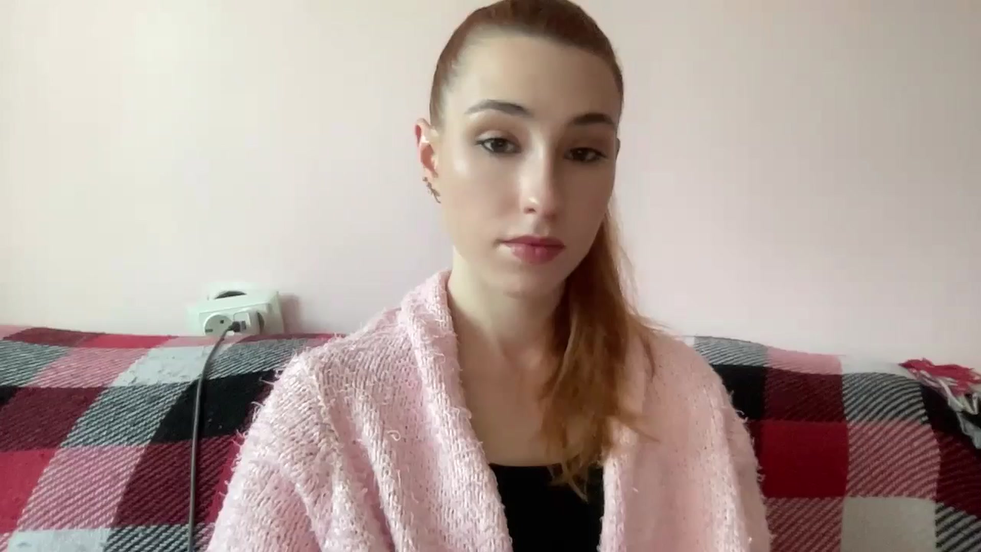 Gallery image thumbnail from Just_I's myfreecams stream on, 09/09/2024, 14:06 image 15 of 20