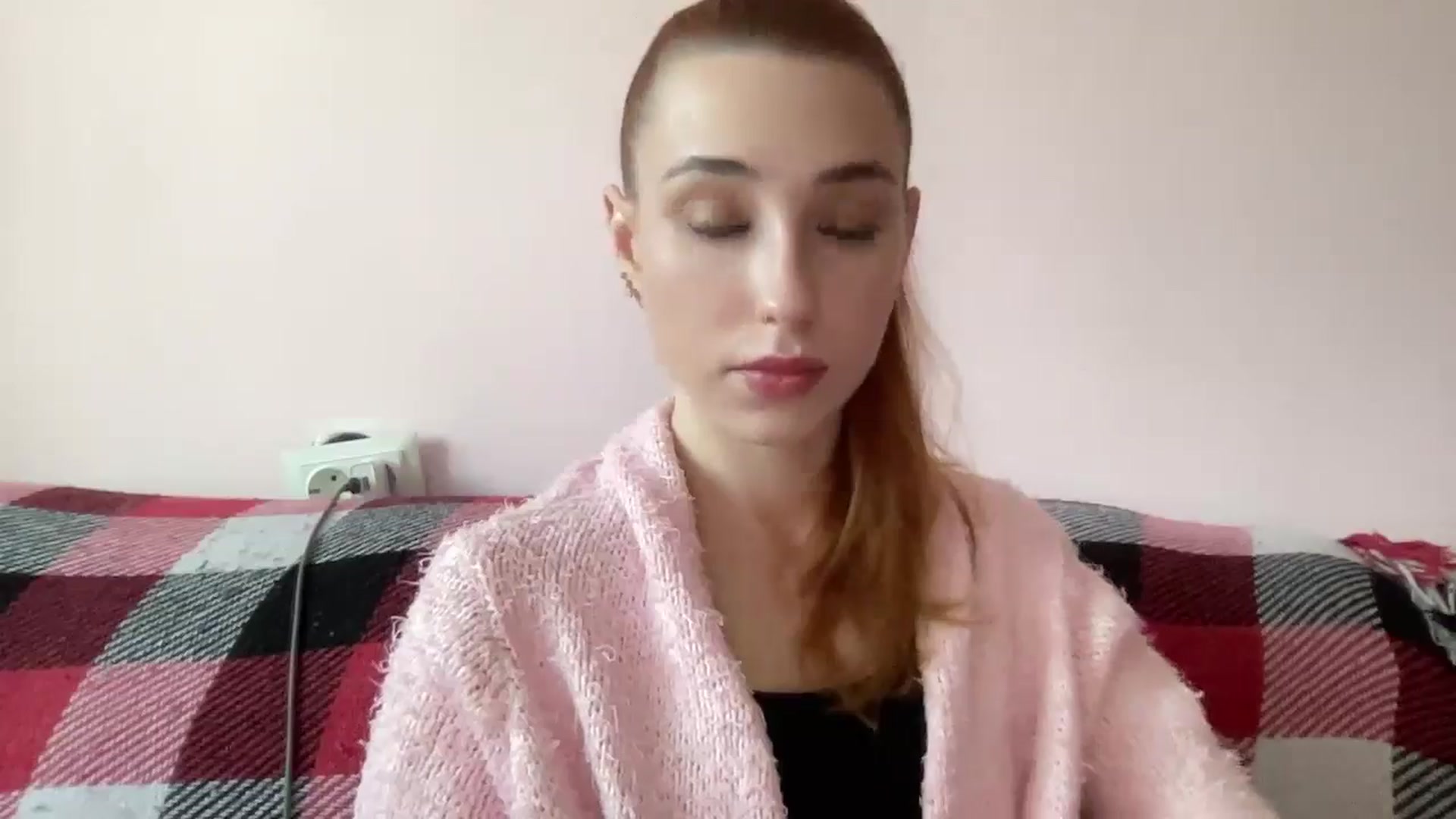 Gallery image thumbnail from Just_I's myfreecams stream on, 09/09/2024, 14:06 image 16 of 20