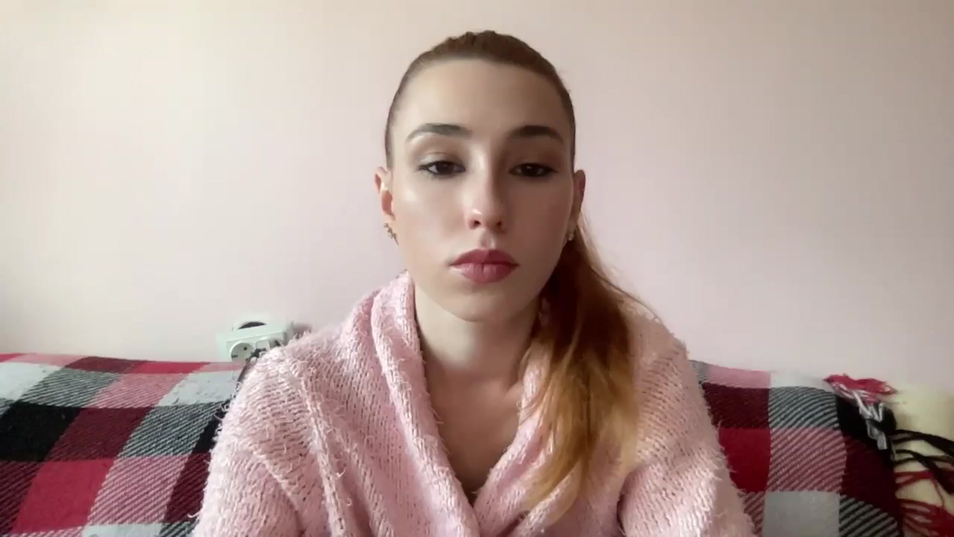 Gallery image thumbnail from Just_I's myfreecams stream on, 09/09/2024, 14:06 image 1 of 20