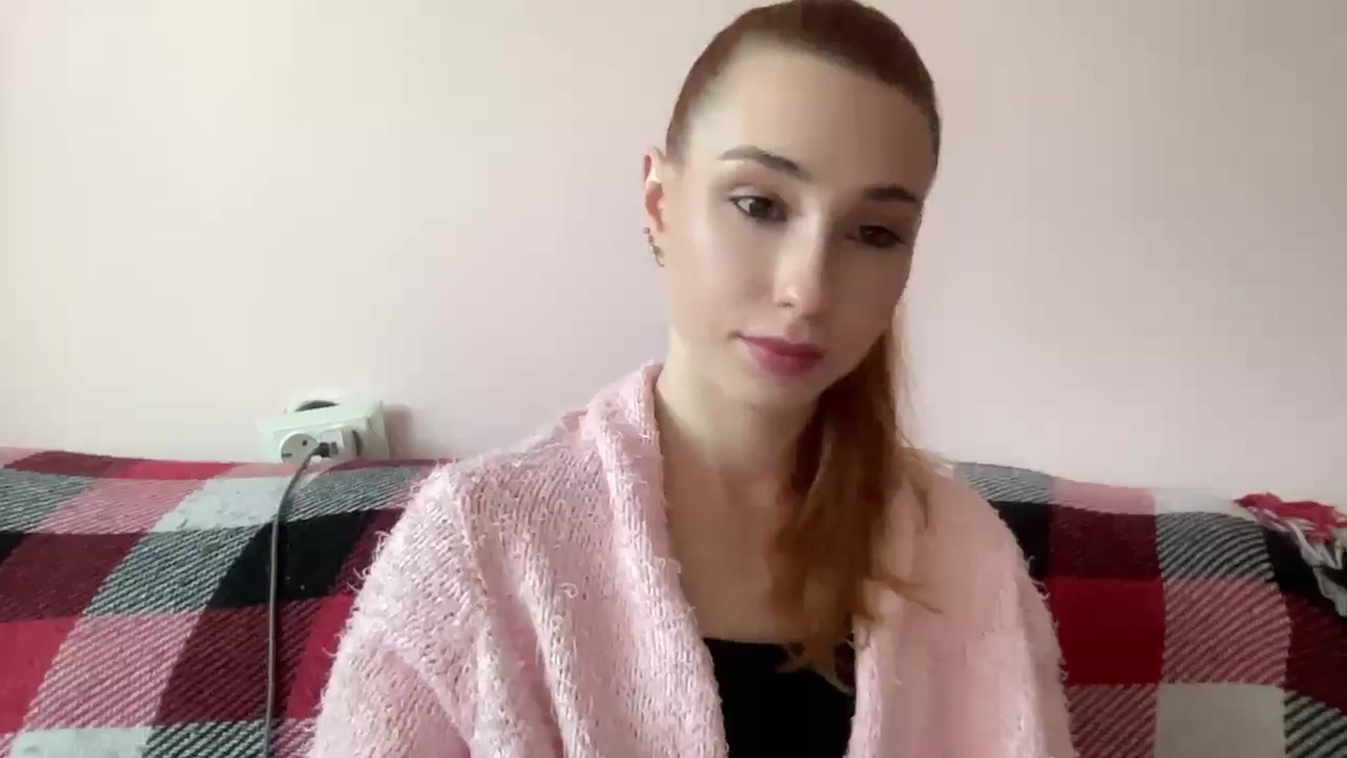 Gallery image thumbnail from Just_I's myfreecams stream on, 09/09/2024, 14:06 image 13 of 20