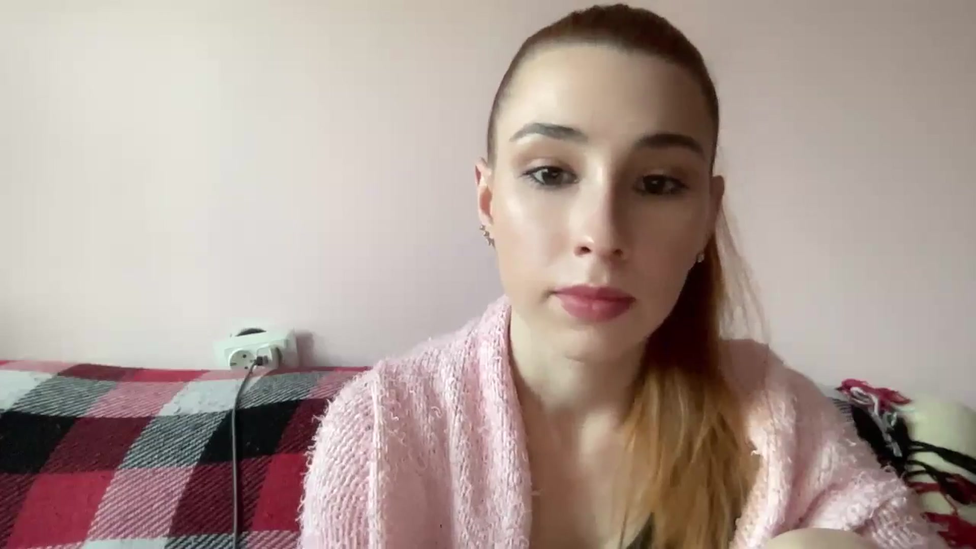 Gallery image thumbnail from Just_I's myfreecams stream on, 09/09/2024, 14:41 image 10 of 20