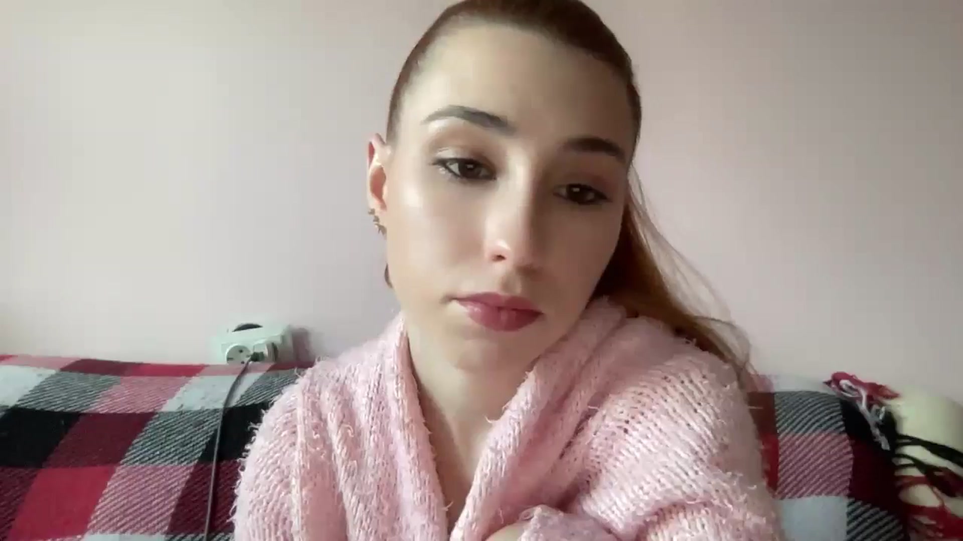 Gallery image thumbnail from Just_I's myfreecams stream on, 09/09/2024, 14:41 image 17 of 20