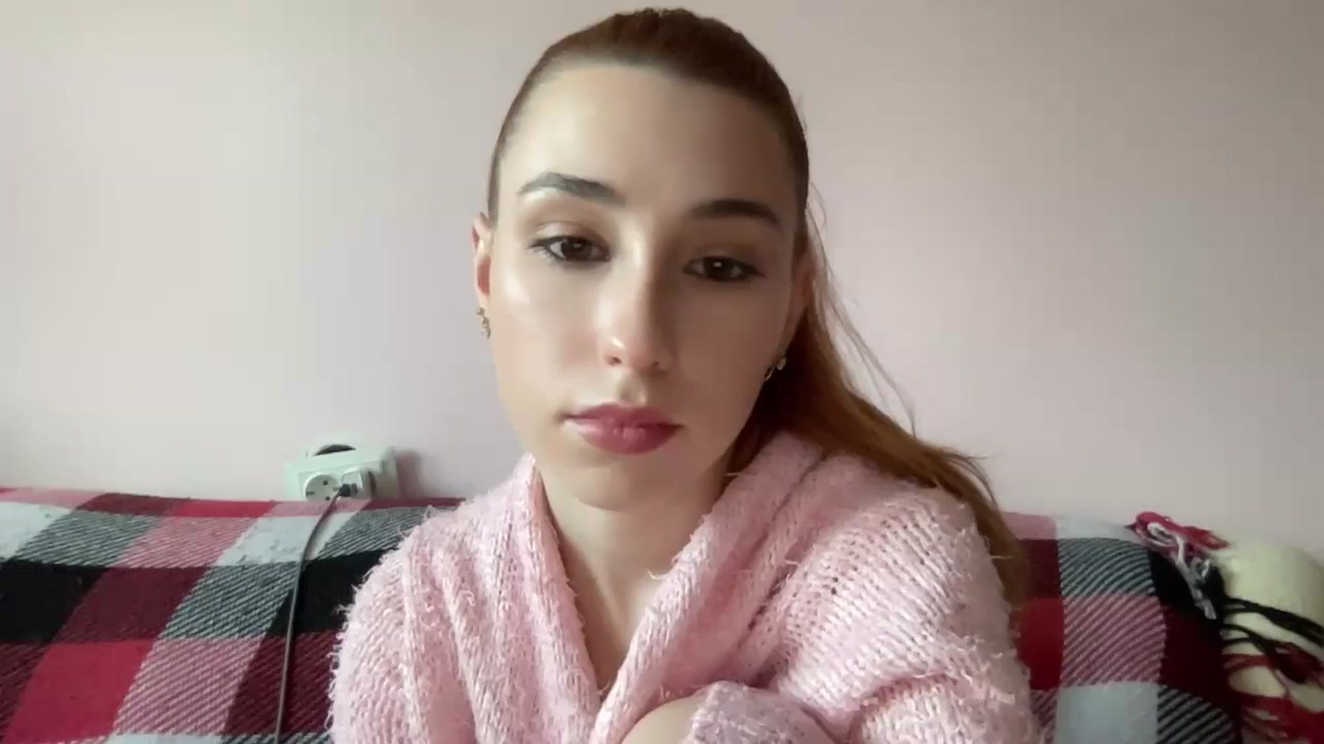 Gallery image thumbnail from Just_I's myfreecams stream on, 09/09/2024, 14:41 image 19 of 20