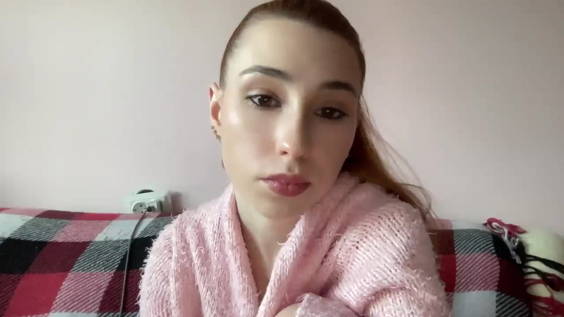 Gallery image thumbnail from Just_I's myfreecams stream on, 09/09/2024, 14:41 image 16 of 20