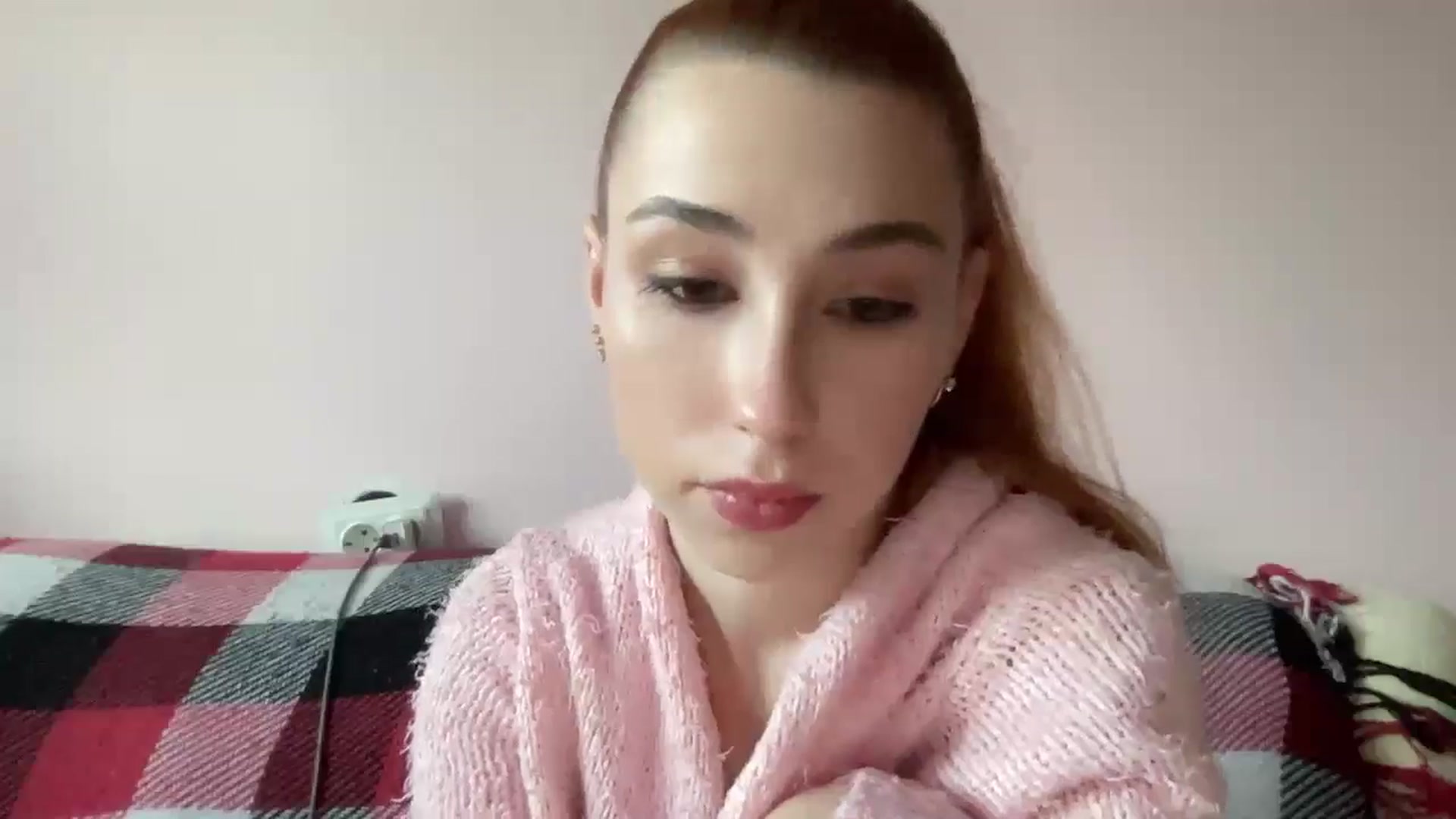 Gallery image thumbnail from Just_I's myfreecams stream on, 09/09/2024, 14:41 image 18 of 20
