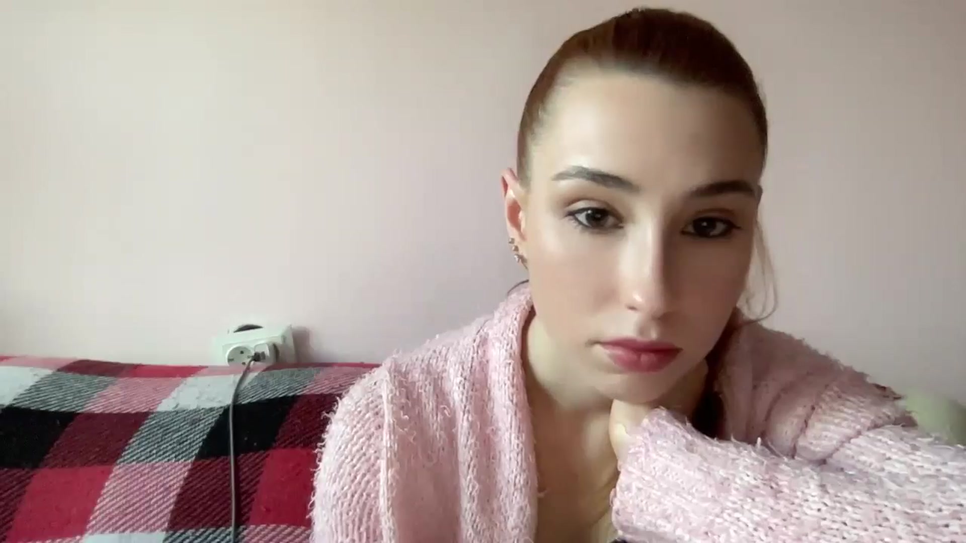 Gallery image thumbnail from Just_I's myfreecams stream on, 09/09/2024, 14:41 image 6 of 20