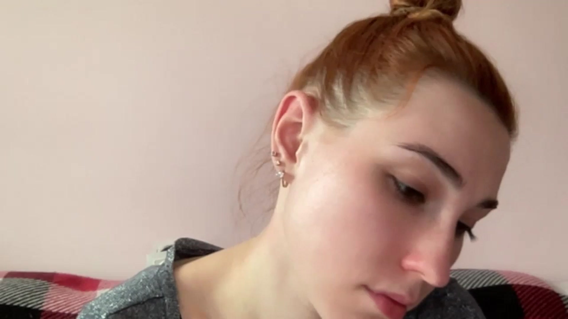 Gallery image thumbnail from Just_I's myfreecams stream on, 09/11/2024, 13:37 image 15 of 20