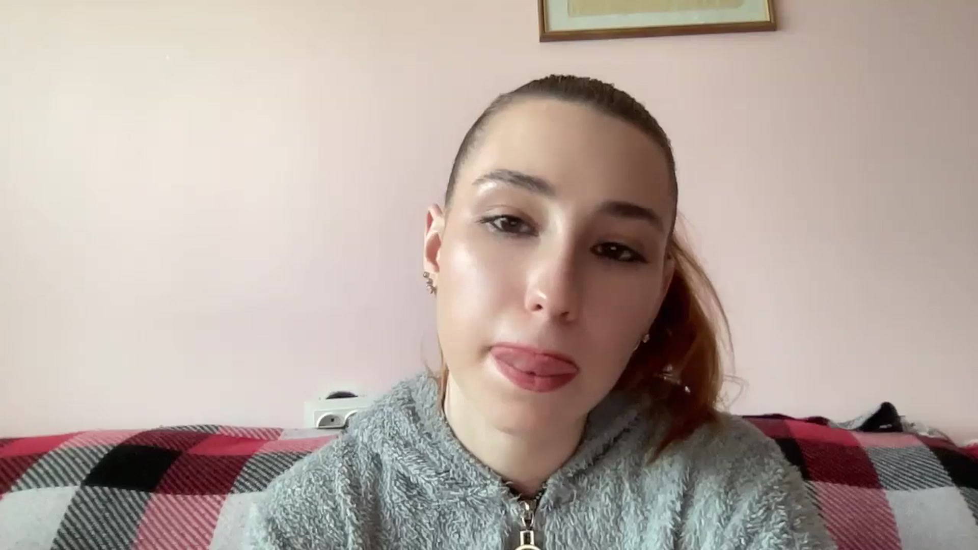Gallery image thumbnail from Just_I's myfreecams stream on, 10/02/2024, 12:33 image 18 of 20