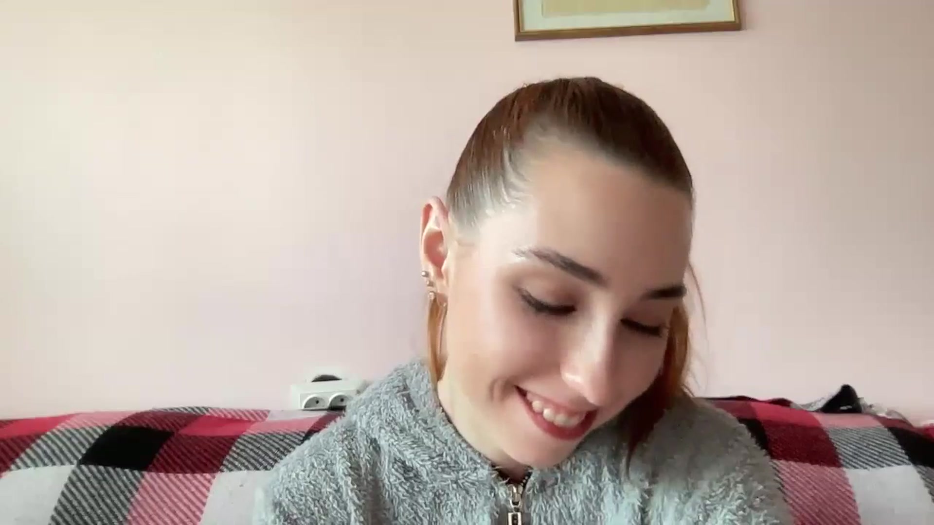 Gallery image thumbnail from Just_I's myfreecams stream on, 10/02/2024, 12:33 image 19 of 20