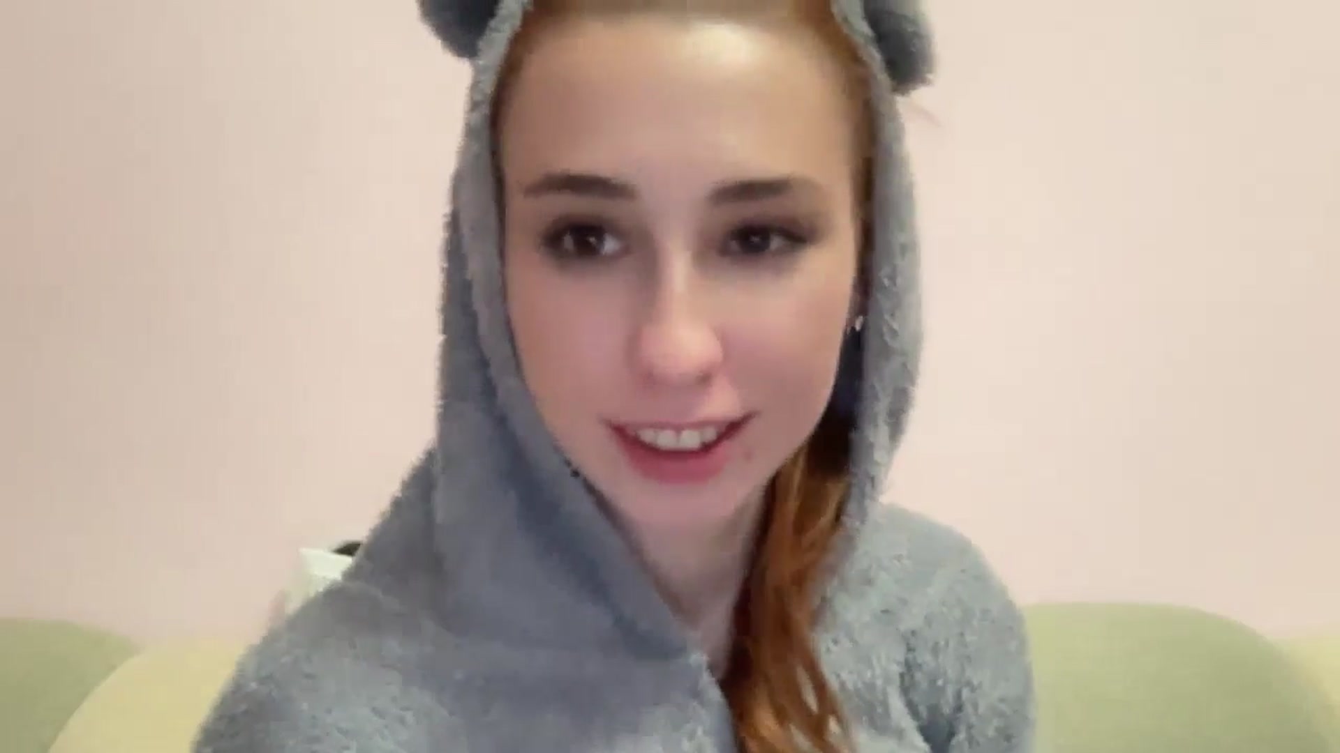 Gallery image thumbnail from Just_I's myfreecams stream on, 10/26/2024, 18:38 image 16 of 20