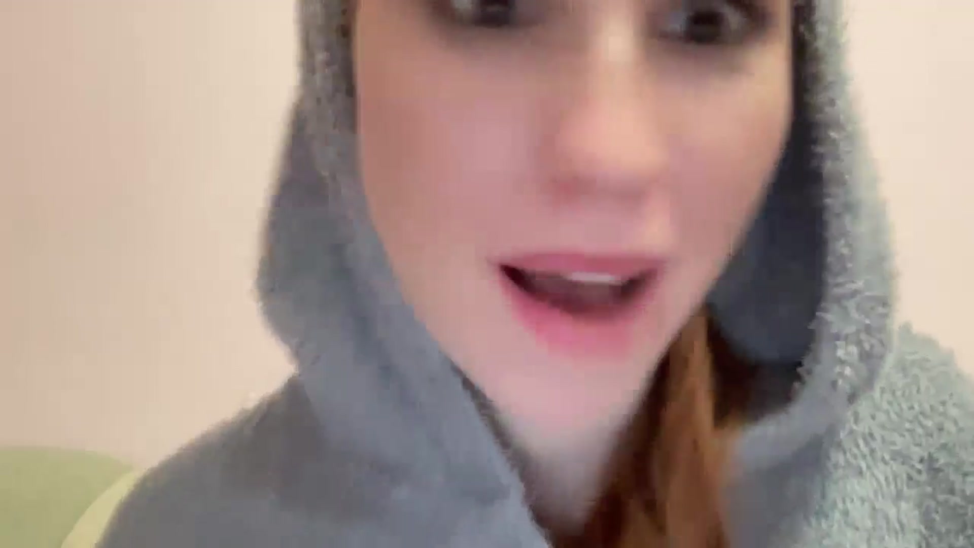 Gallery image thumbnail from Just_I's myfreecams stream on, 10/26/2024, 18:38 image 6 of 20