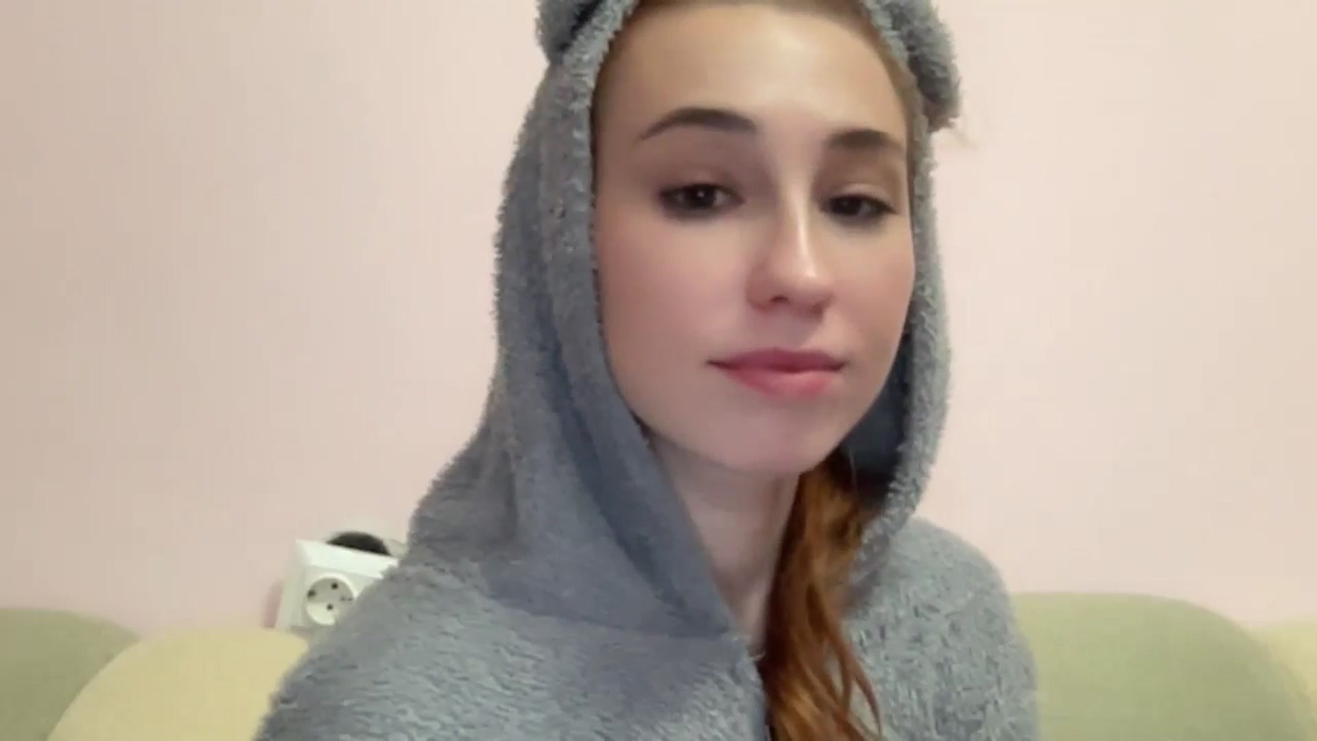 Gallery image thumbnail from Just_I's myfreecams stream on, 10/26/2024, 18:38 image 13 of 20