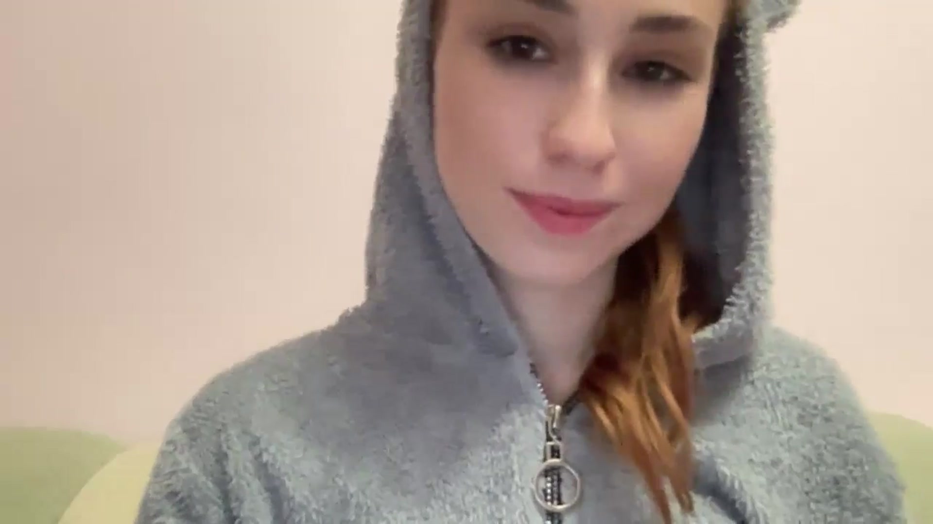 Gallery image thumbnail from Just_I's myfreecams stream on, 10/26/2024, 18:38 image 5 of 20
