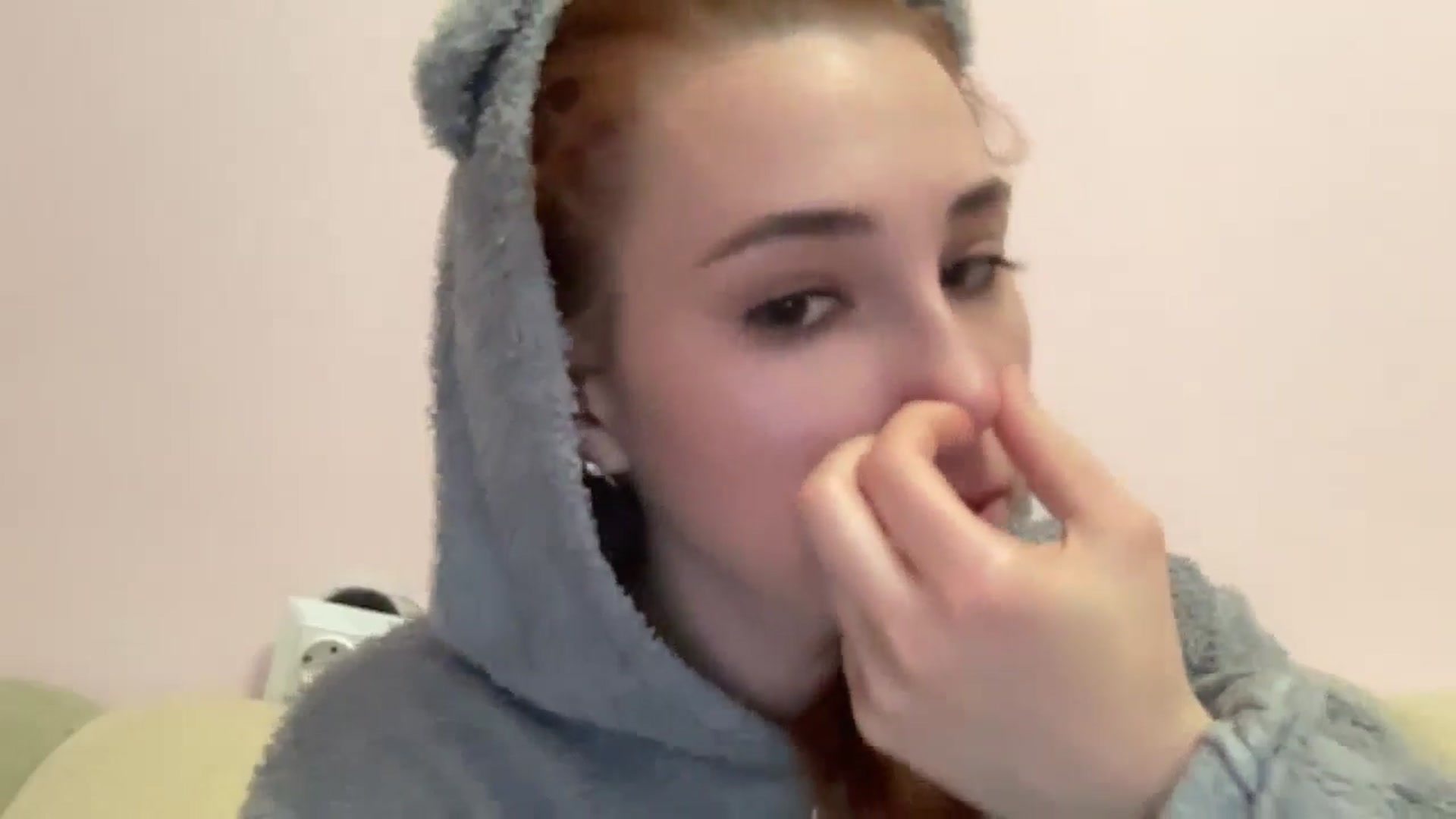 Gallery image thumbnail from Just_I's myfreecams stream on, 10/26/2024, 20:05 image 19 of 20