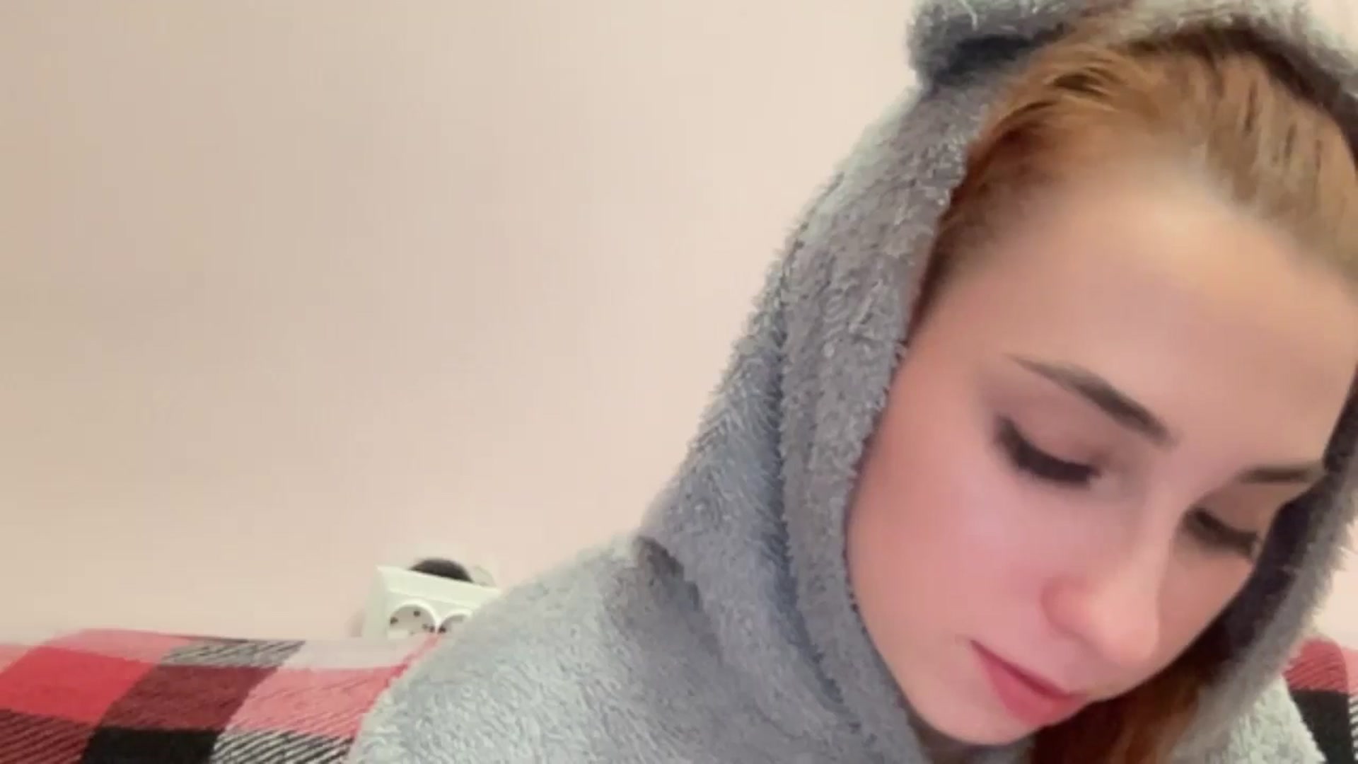 Gallery image thumbnail from Just_I's myfreecams stream on, 10/26/2024, 20:47 image 10 of 20