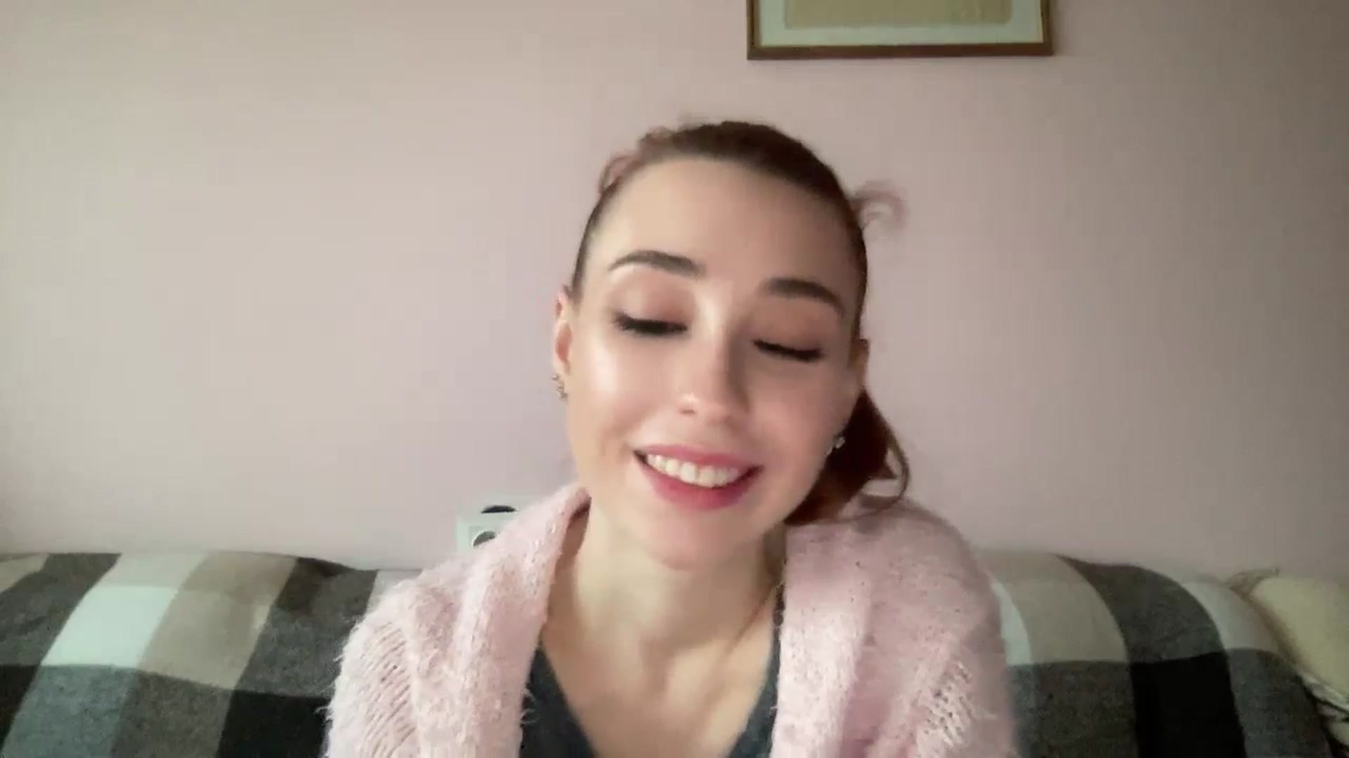 Gallery image thumbnail from Just_I's myfreecams stream on, 11/03/2024, 14:12 image 14 of 20