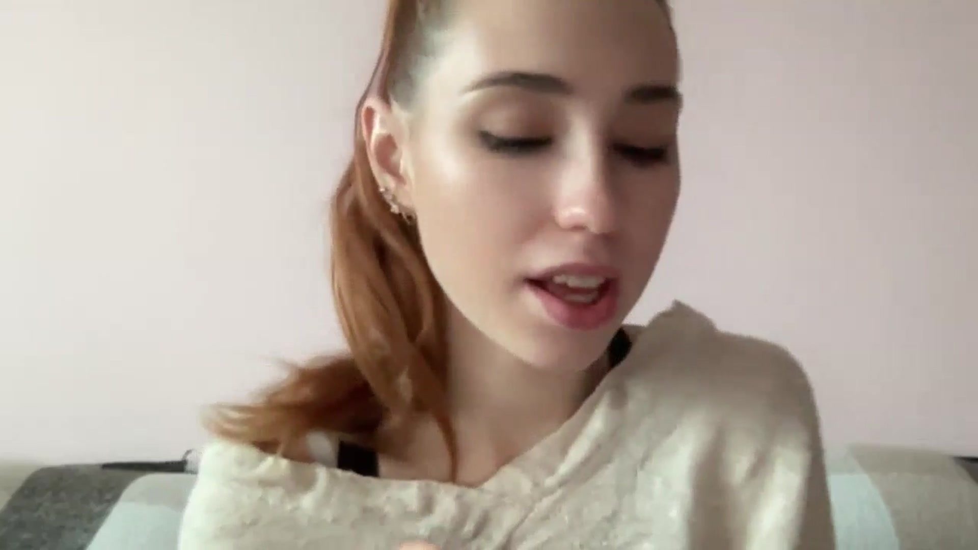 Gallery image thumbnail from Just_I's myfreecams stream on, 11/07/2024, 13:36 image 17 of 20
