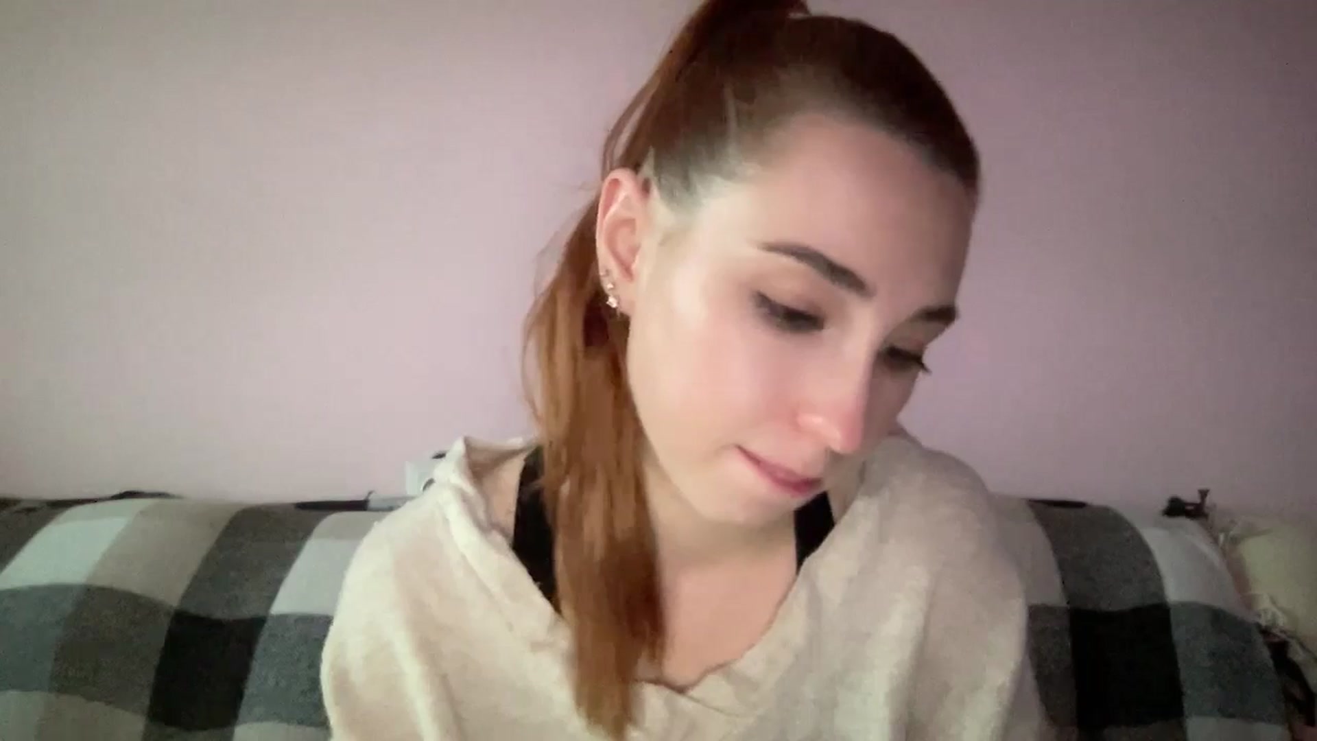 Gallery image thumbnail from Just_I's myfreecams stream on, 11/07/2024, 14:35 image 11 of 20
