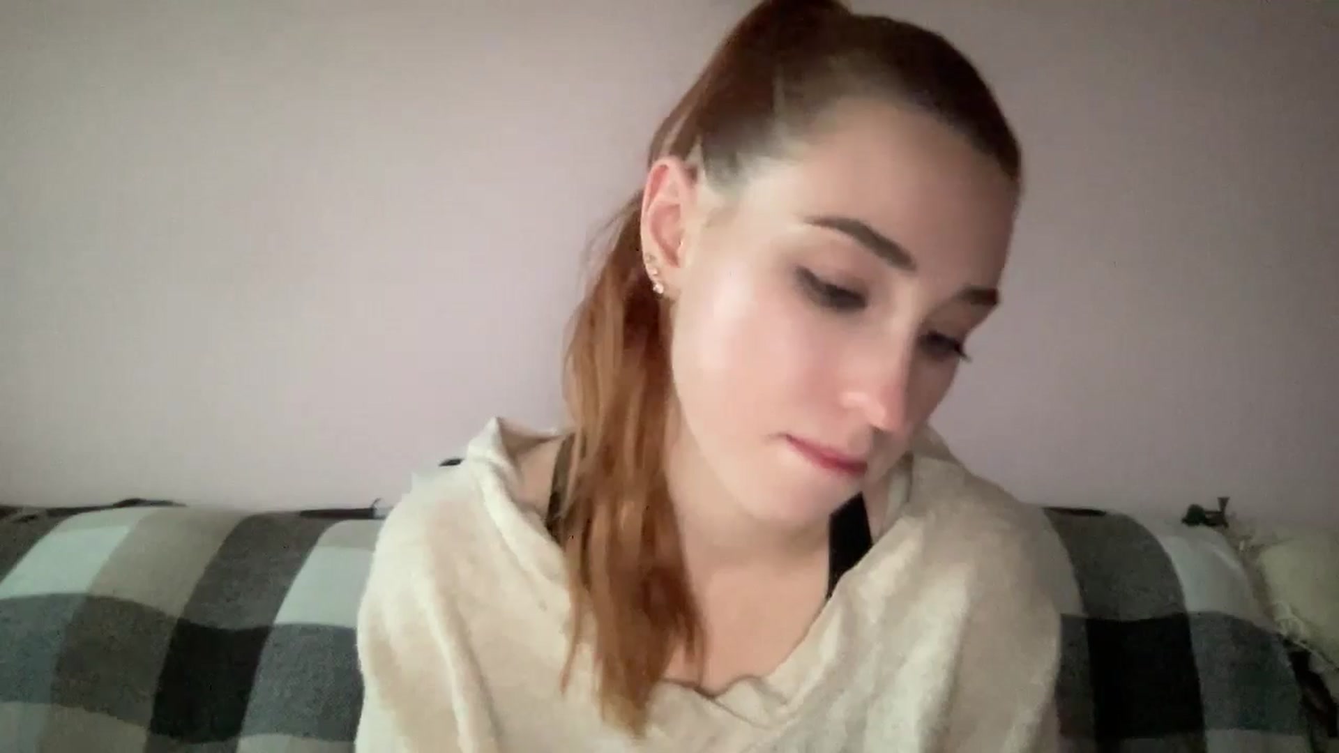 Gallery image thumbnail from Just_I's myfreecams stream on, 11/07/2024, 14:35 image 13 of 20