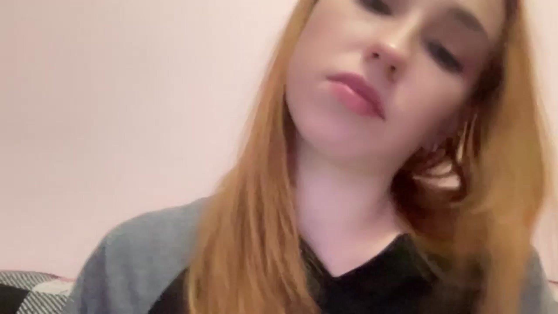 Gallery image thumbnail from Just_I's myfreecams stream on, 11/09/2024, 14:21 image 17 of 20