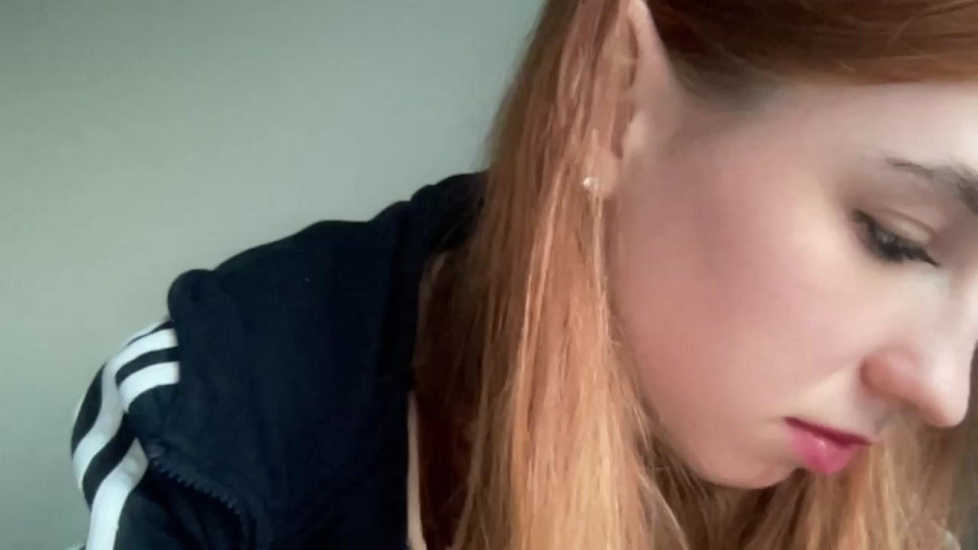 Gallery image thumbnail from Just_I's myfreecams stream on, 11/21/2024, 14:30 image 5 of 20