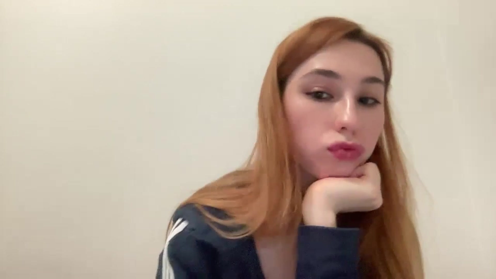 Gallery image thumbnail from Just_I's myfreecams stream on, 11/21/2024, 15:21 image 14 of 20