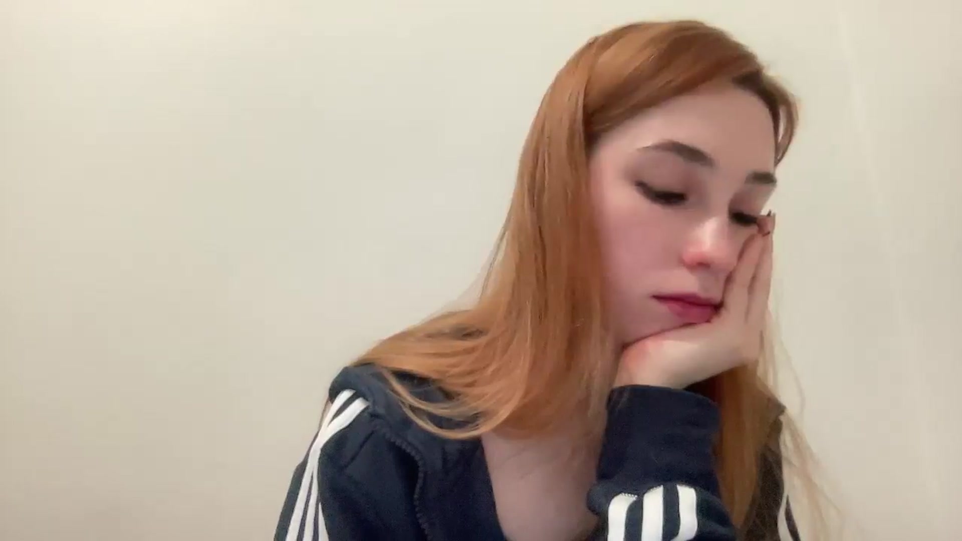Gallery image thumbnail from Just_I's myfreecams stream on, 11/21/2024, 15:21 image 7 of 20