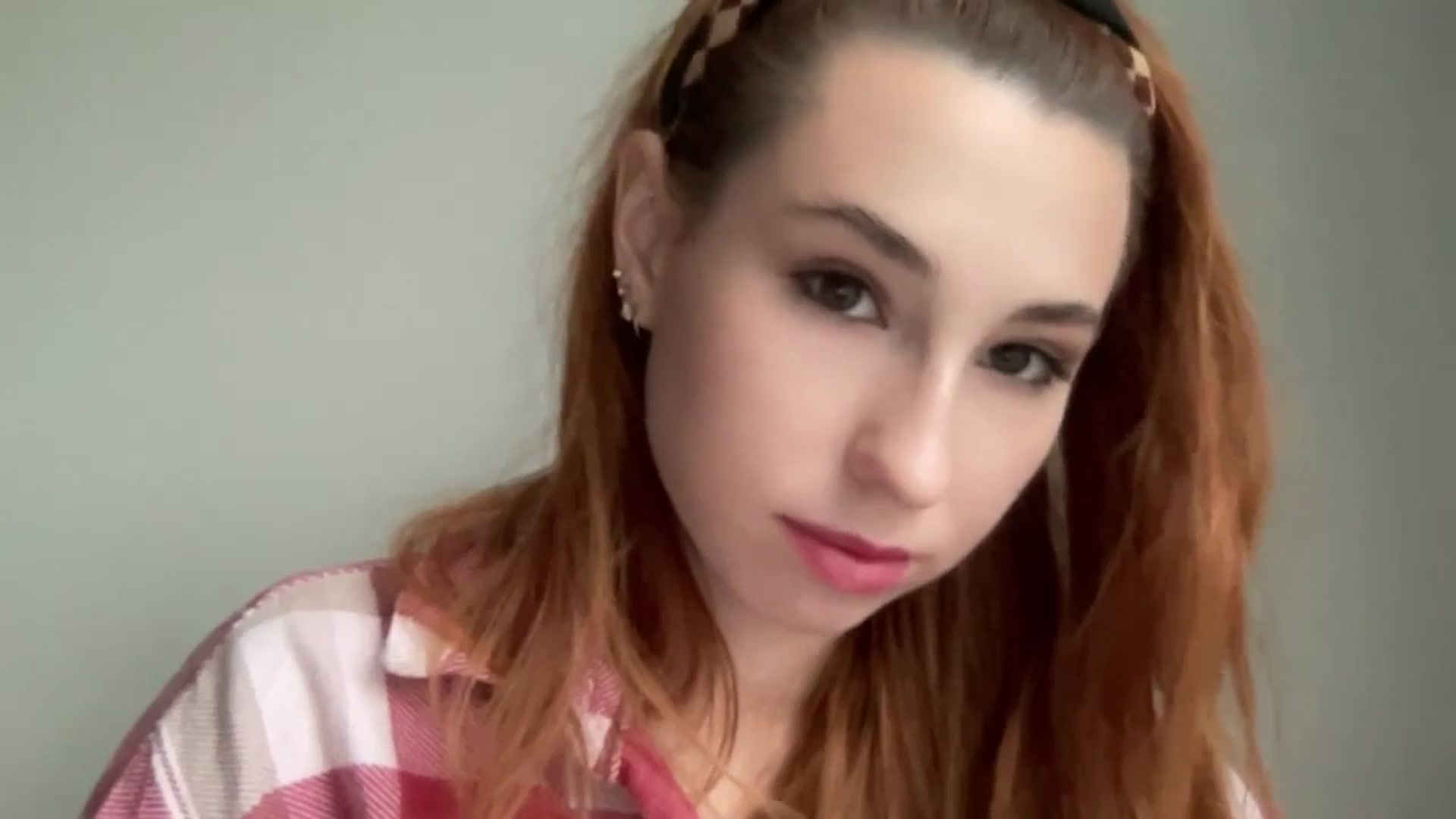 Gallery image thumbnail from Just_I's myfreecams stream on, 11/22/2024, 12:28 image 17 of 20