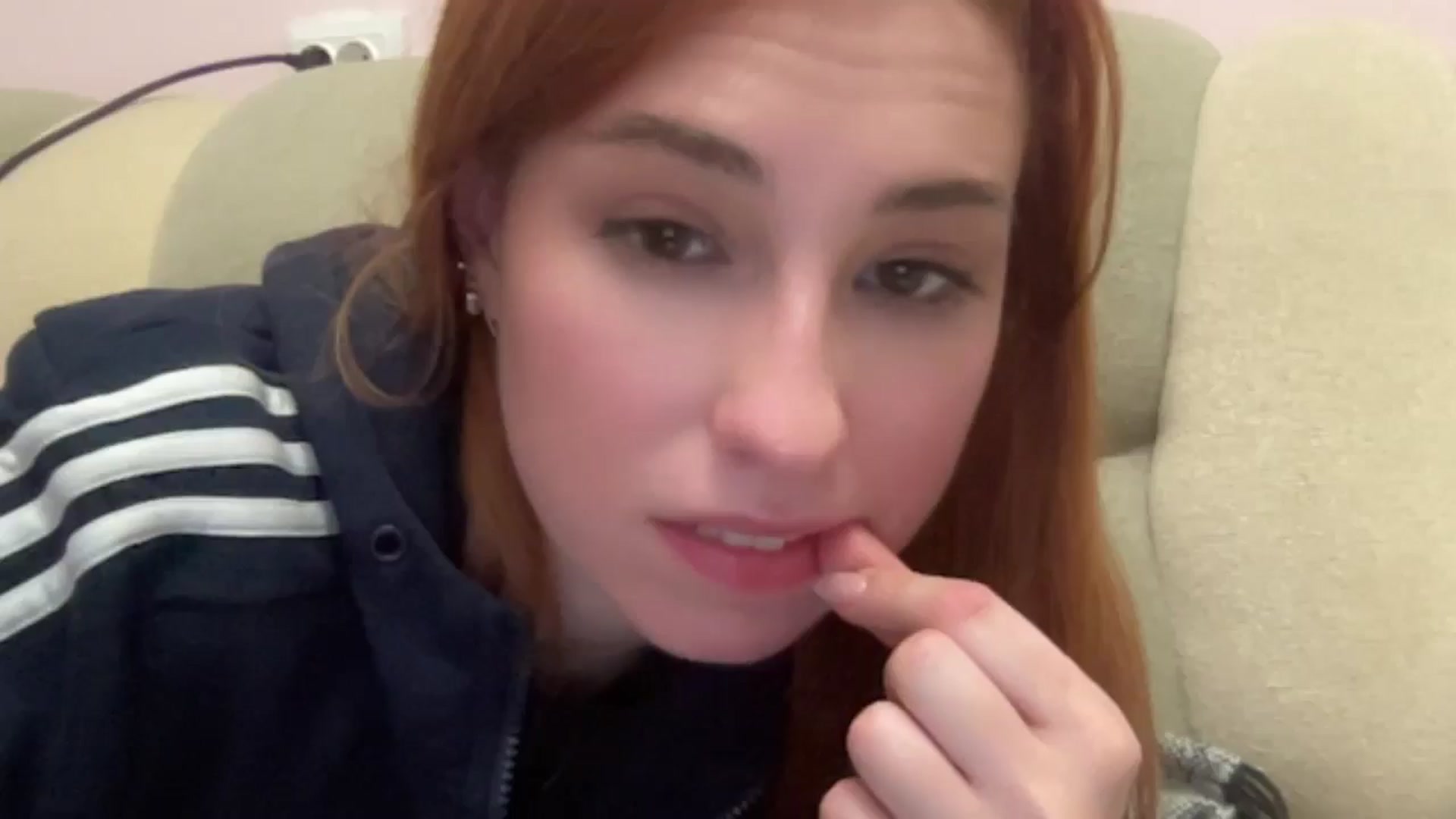 Gallery image thumbnail from Just_I's myfreecams stream on, 12/02/2024, 24:32 image 10 of 20