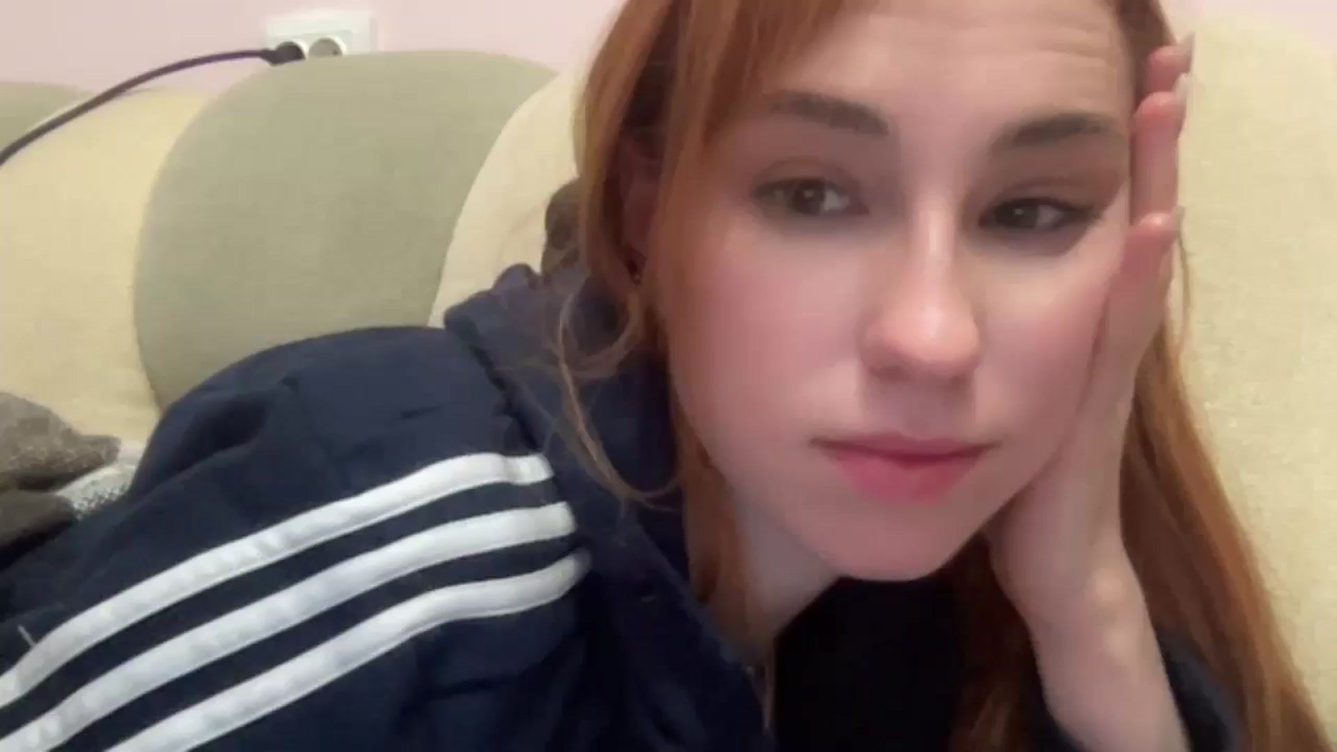 Gallery image thumbnail from Just_I's myfreecams stream on, 12/02/2024, 24:32 image 18 of 20