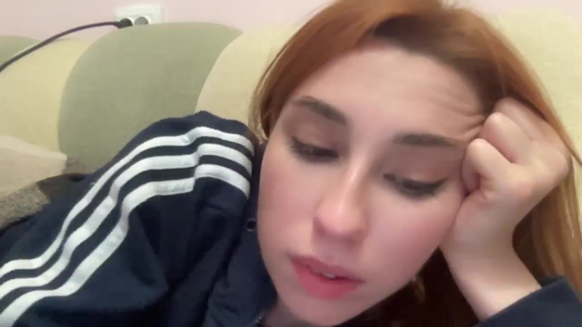 Gallery image thumbnail from Just_I's myfreecams stream on, 12/02/2024, 24:32 image 13 of 20