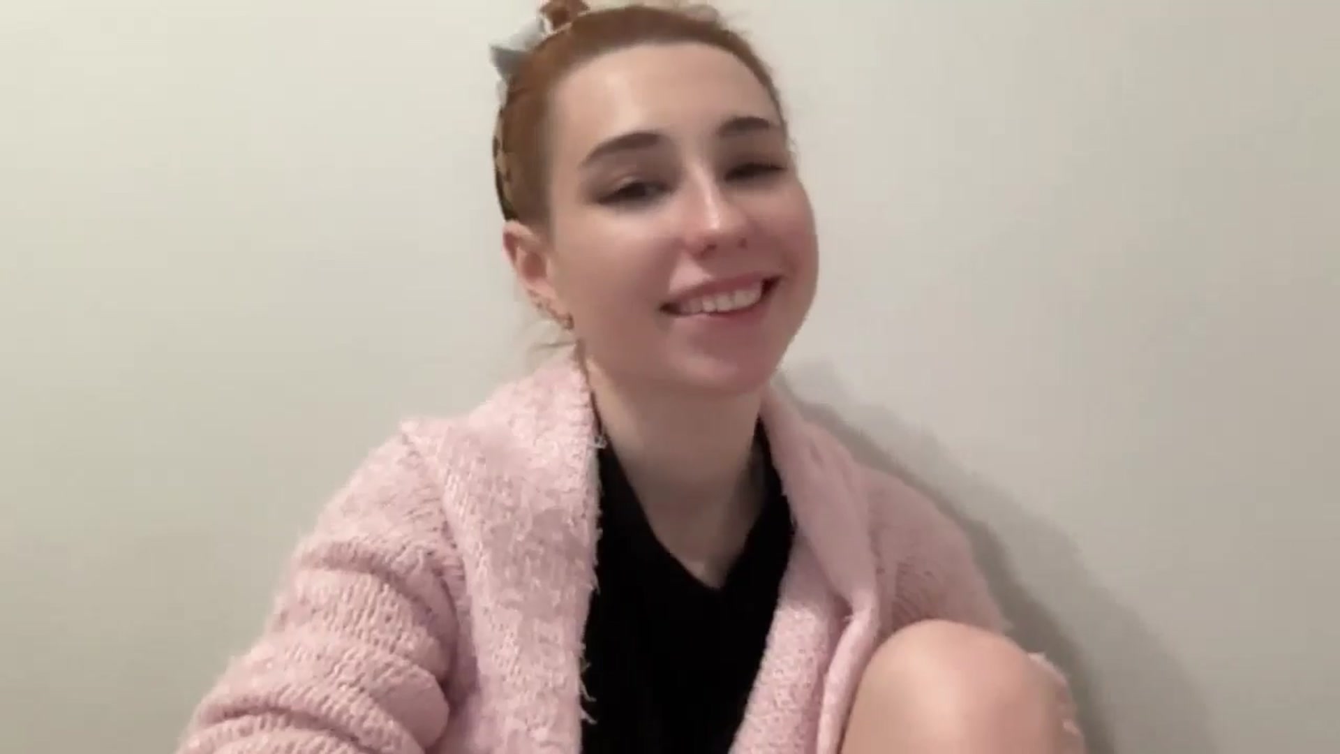 Gallery image thumbnail from Just_I's myfreecams stream on, 12/07/2024, 20:17 image 19 of 20