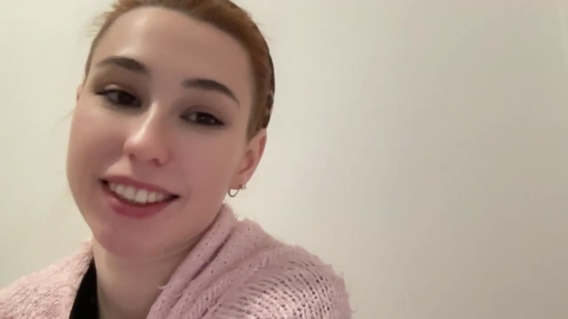 Gallery image thumbnail from Just_I's myfreecams stream on, 12/07/2024, 20:17 image 11 of 20
