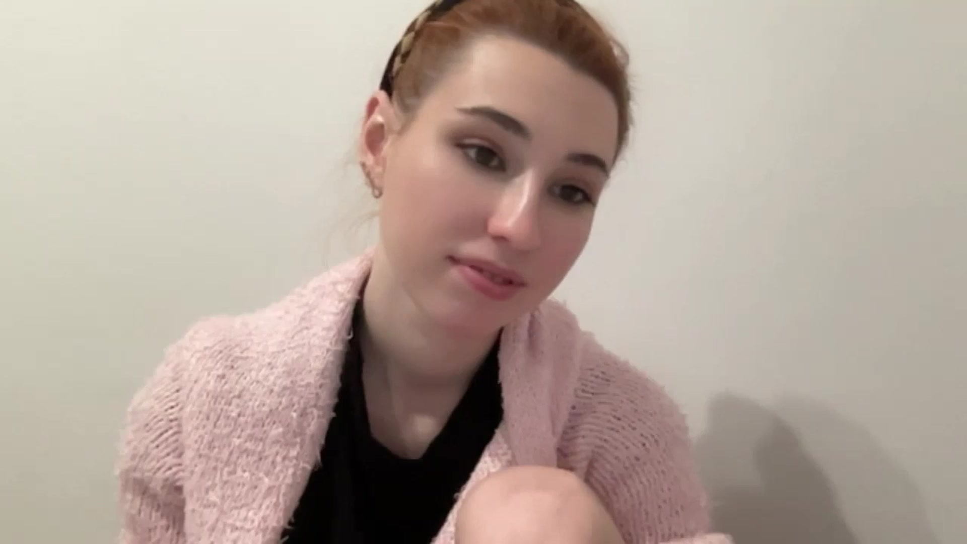 Gallery image thumbnail from Just_I's myfreecams stream on, 12/07/2024, 20:17 image 18 of 20