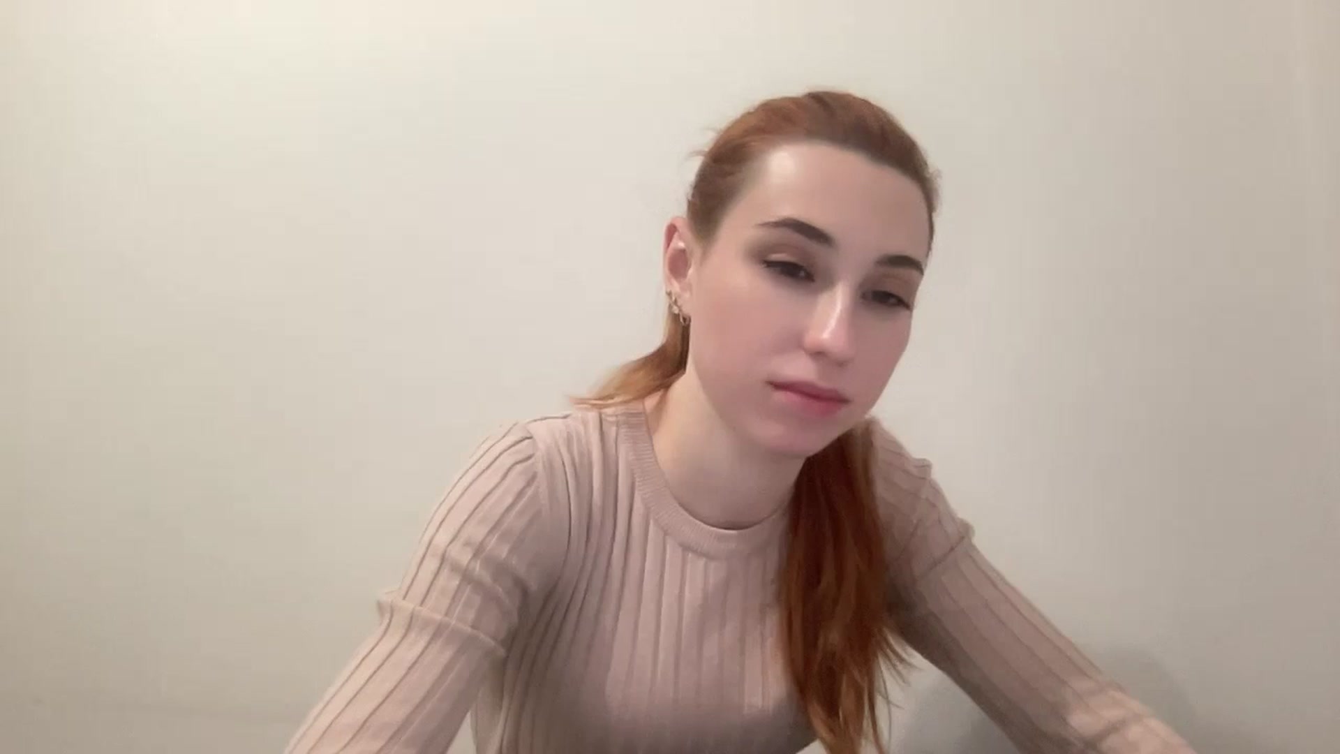 Gallery image thumbnail from Just_I's myfreecams stream on, 12/08/2024, 14:00 image 10 of 20