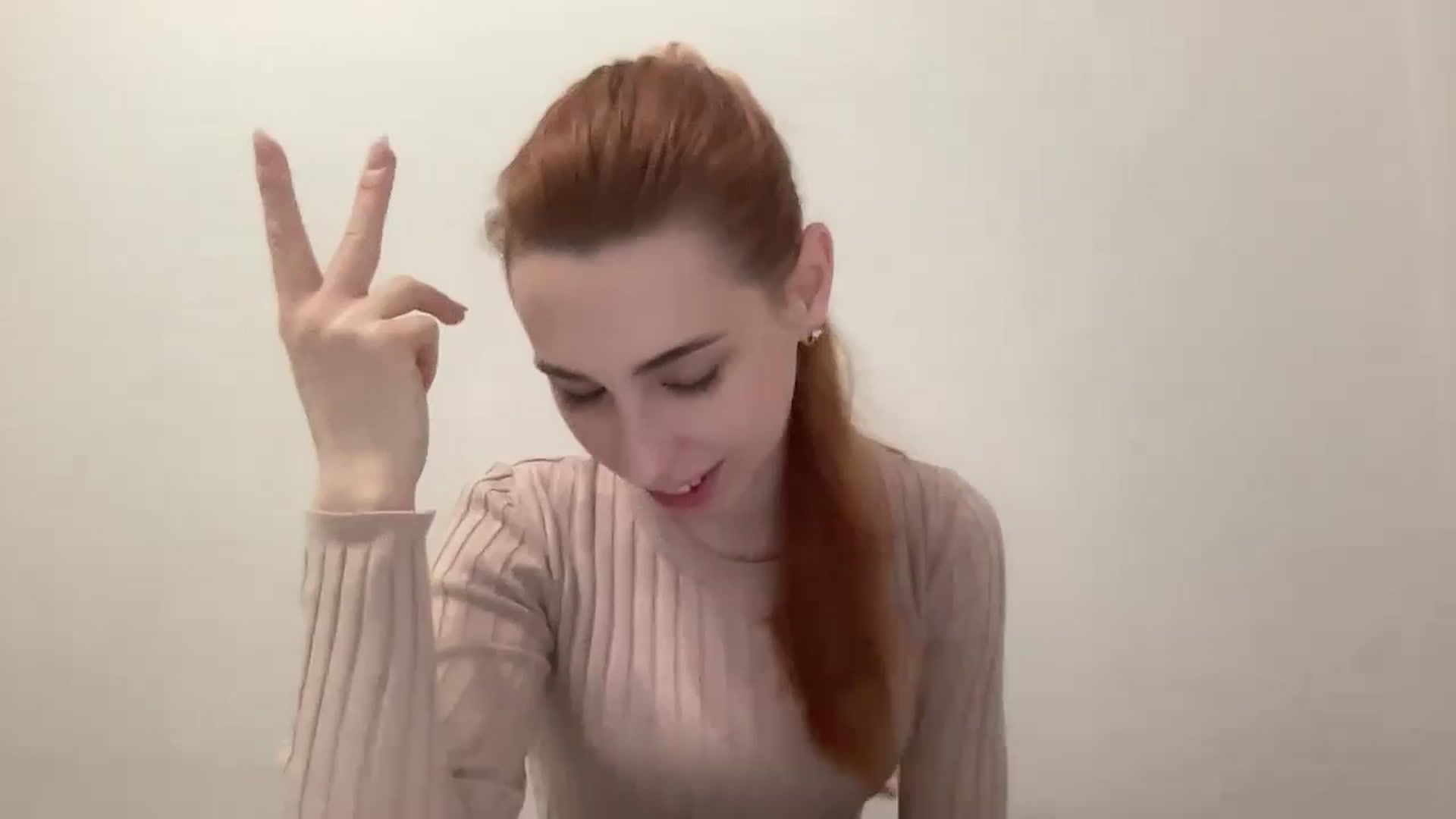 Gallery image thumbnail from Just_I's myfreecams stream on, 12/08/2024, 14:00 image 14 of 20