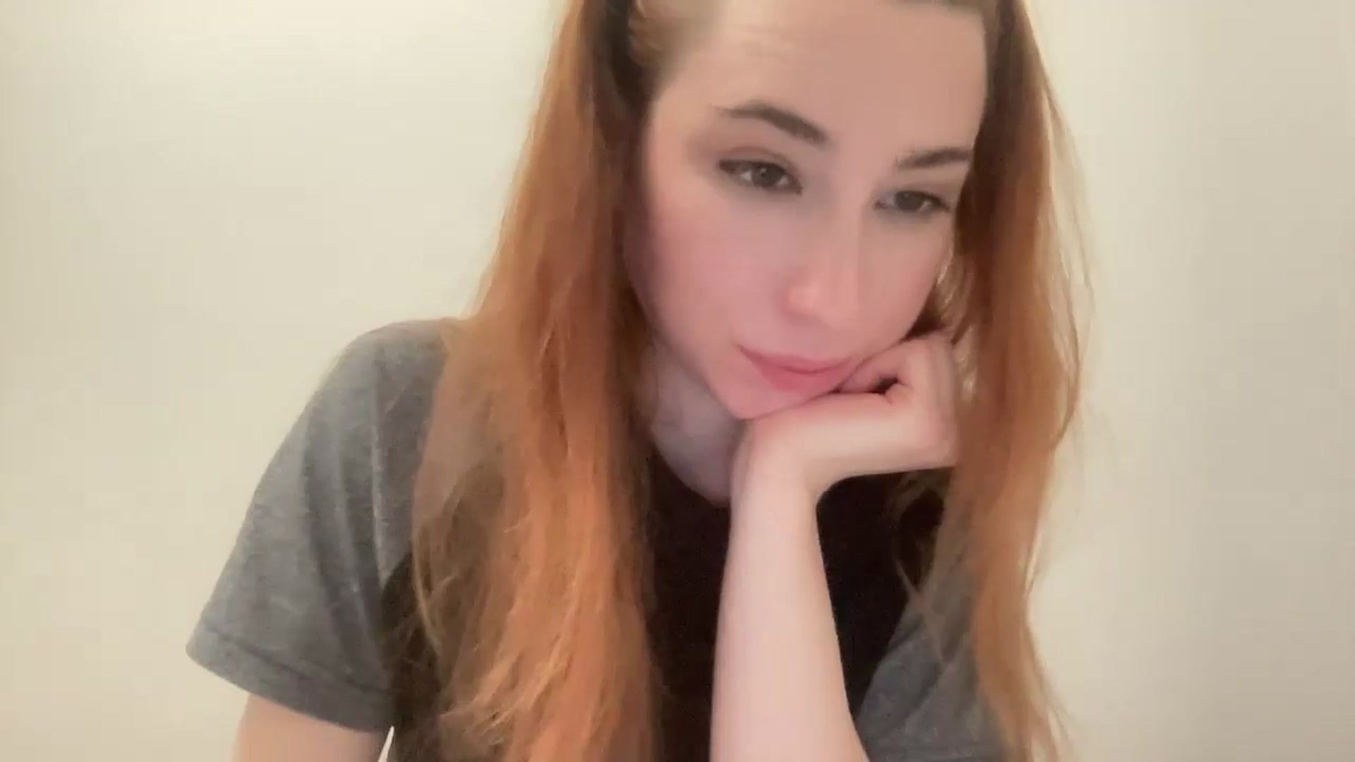 Gallery image thumbnail from Just_I's myfreecams stream on, 12/08/2024, 20:43 image 17 of 20
