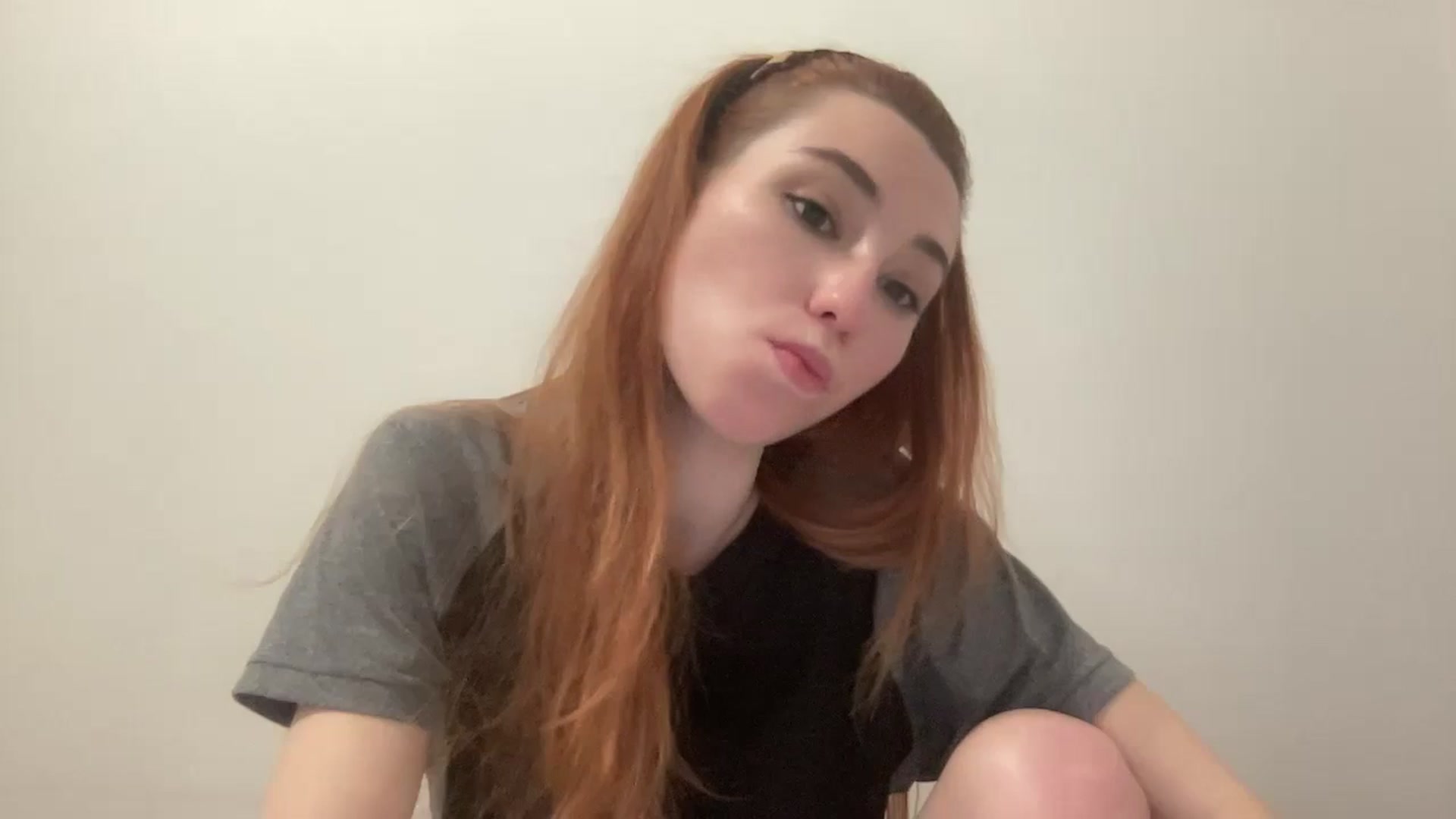 Gallery image thumbnail from Just_I's myfreecams stream on, 12/08/2024, 20:43 image 8 of 20